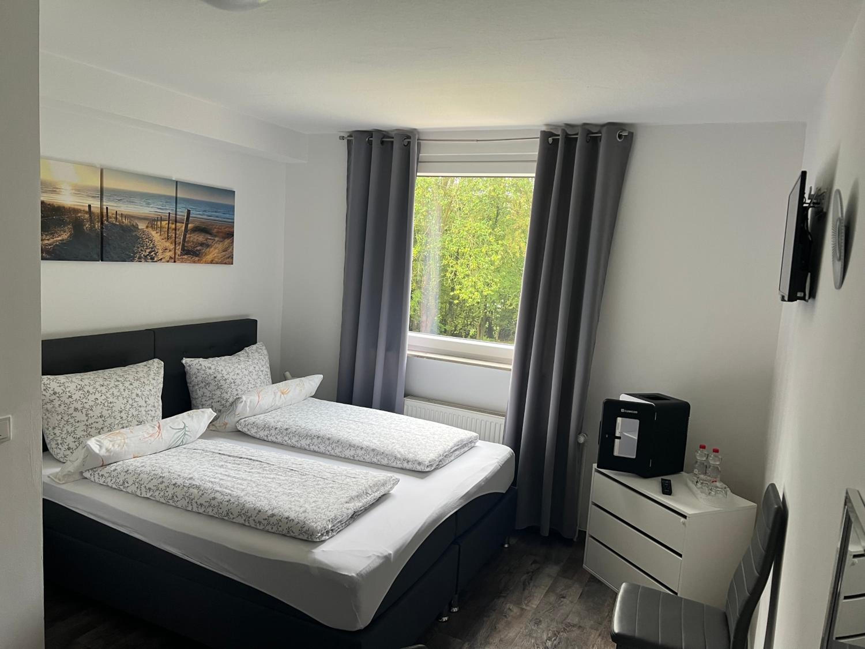 Standard Double Room photo 3