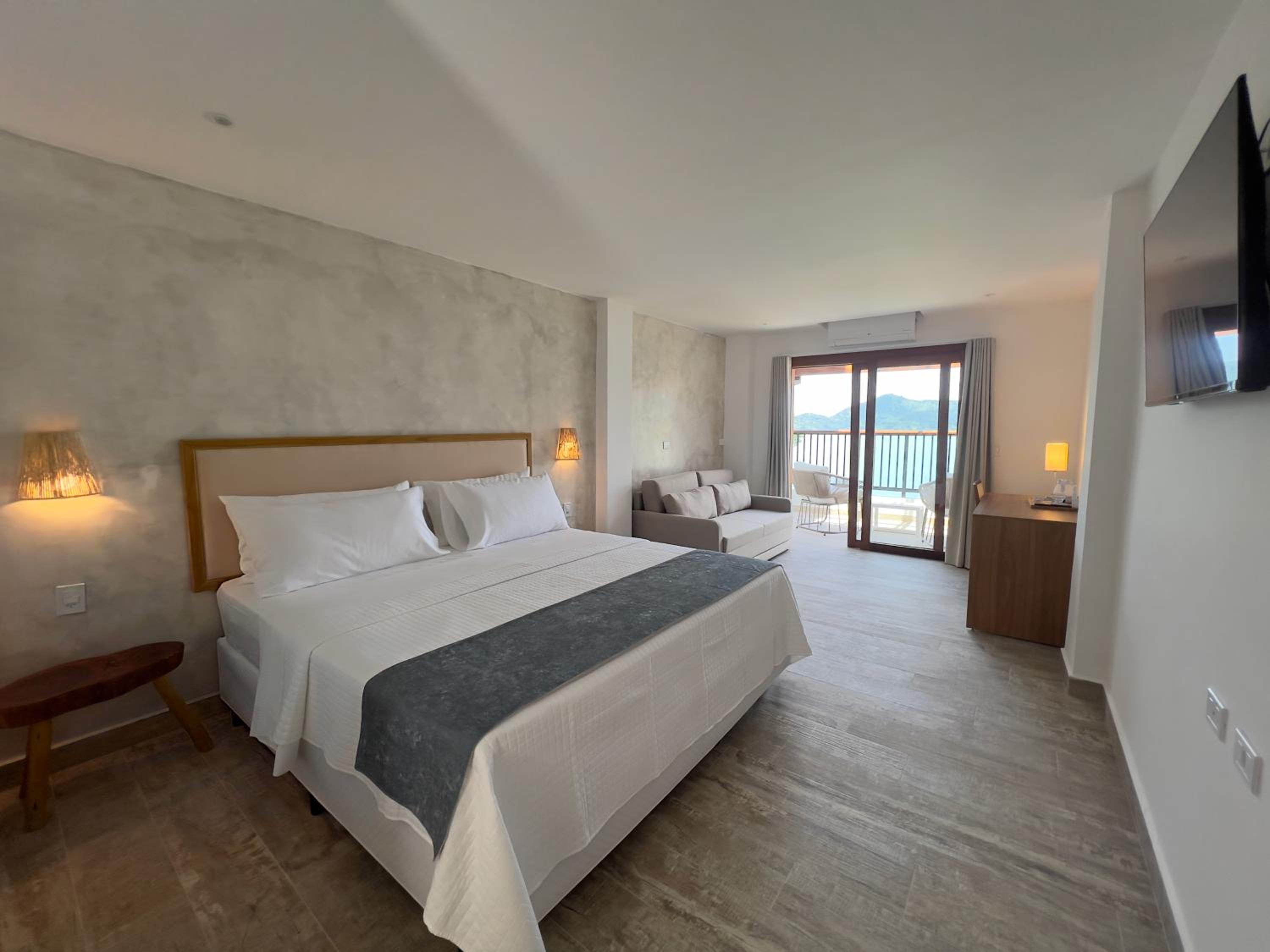 King Room with Balcony with Sea View