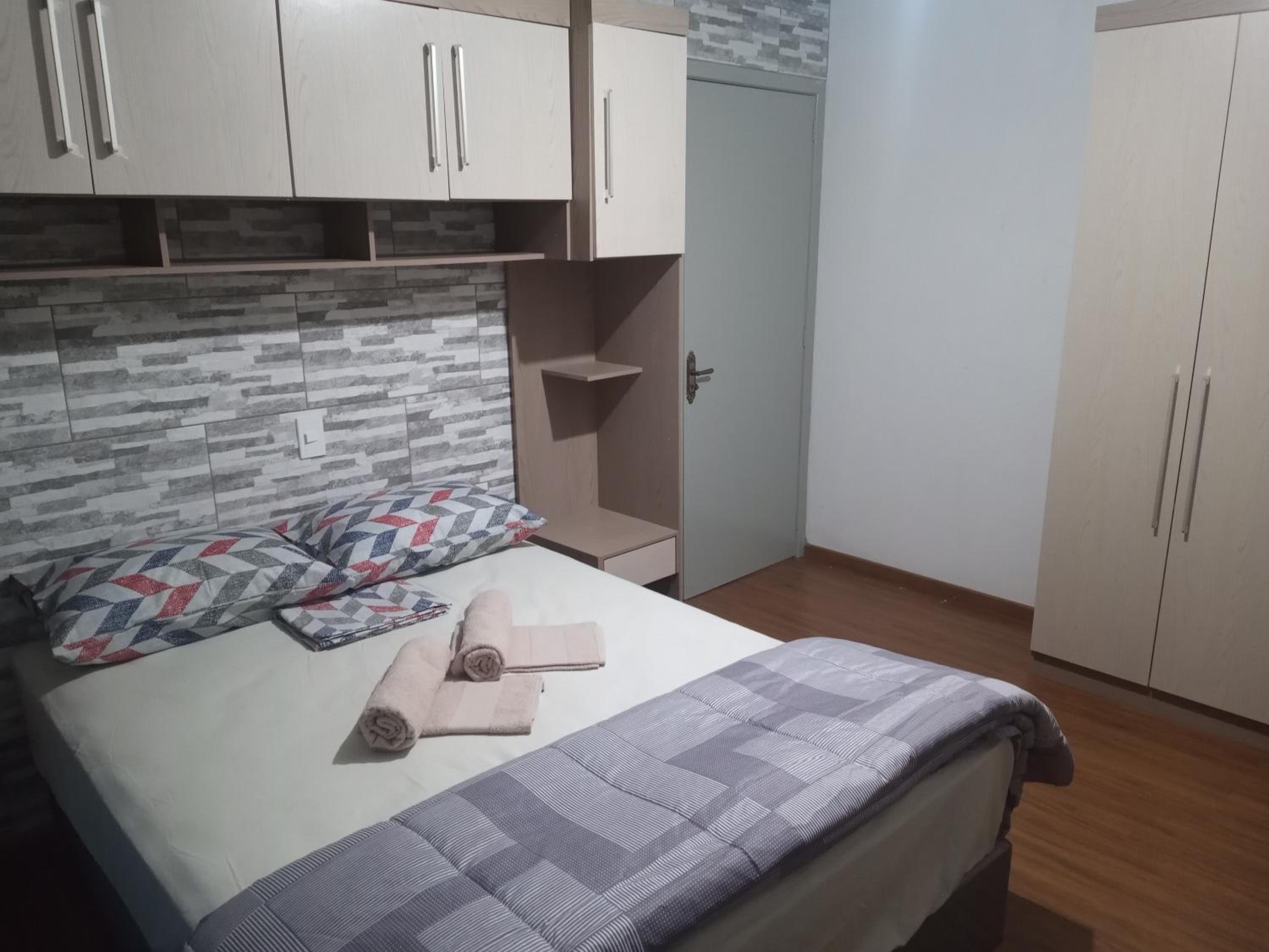 Three-Bedroom House photo 3