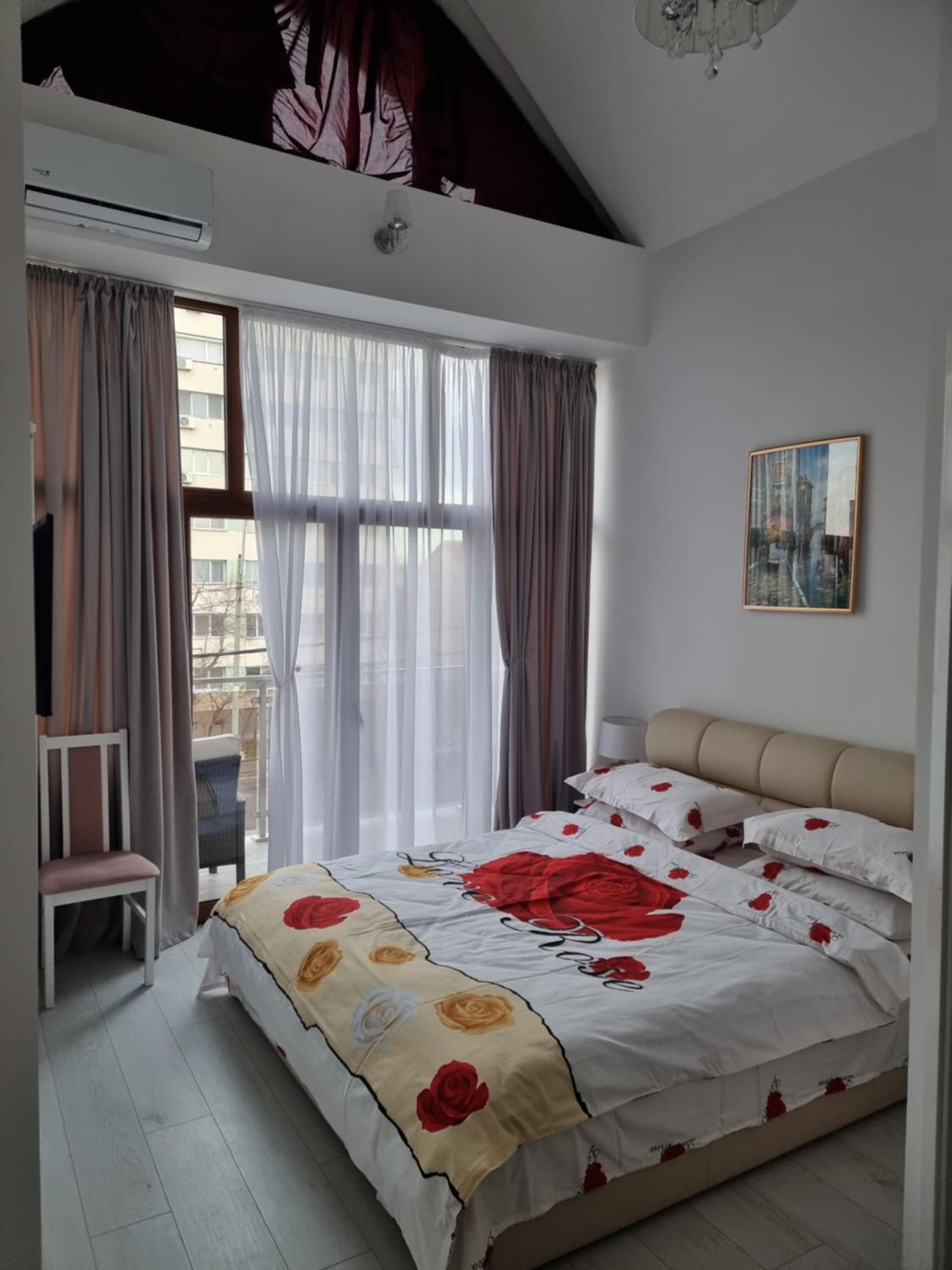 King Room with Balcony photo 1