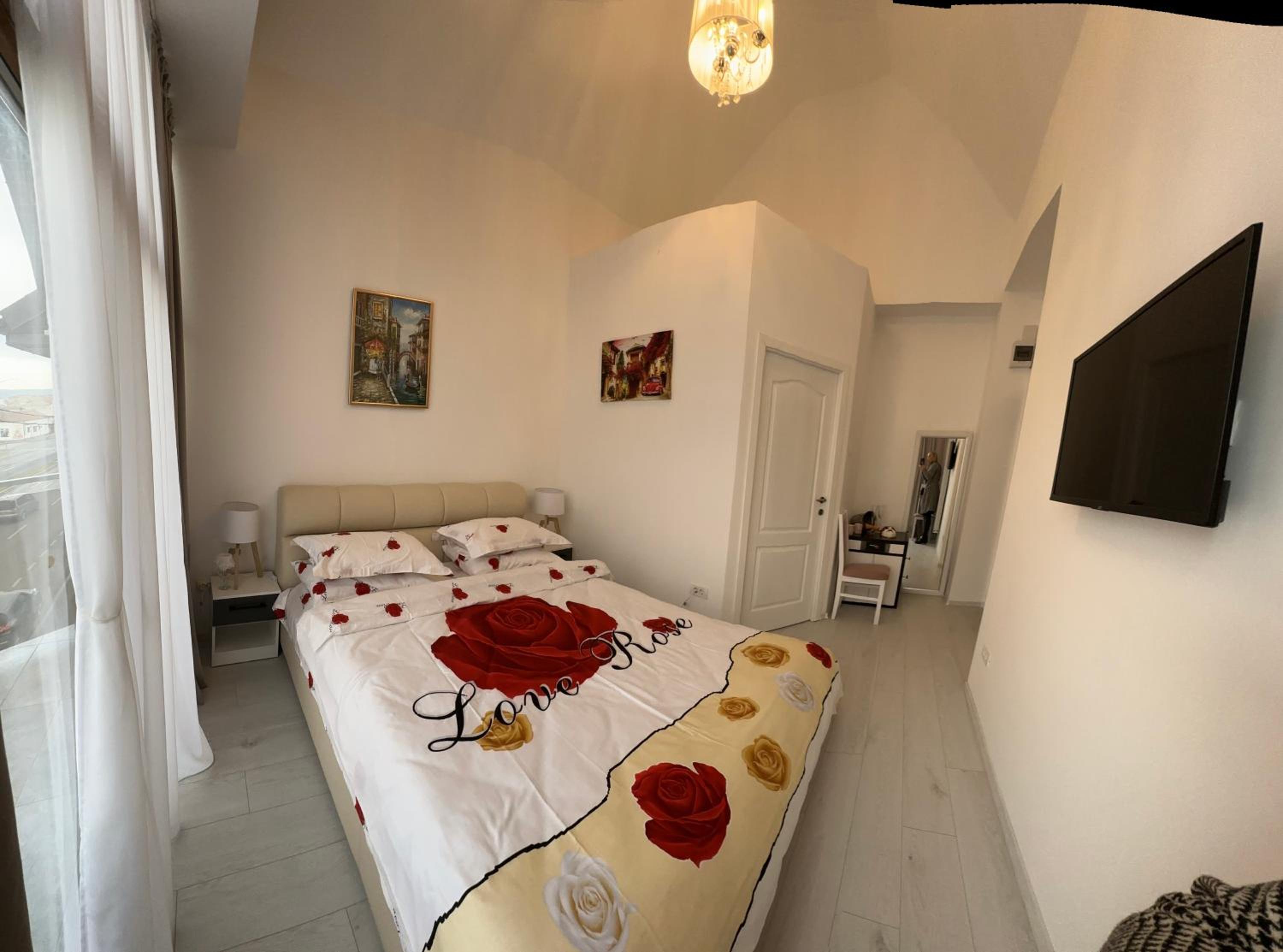King Room with Balcony photo 3