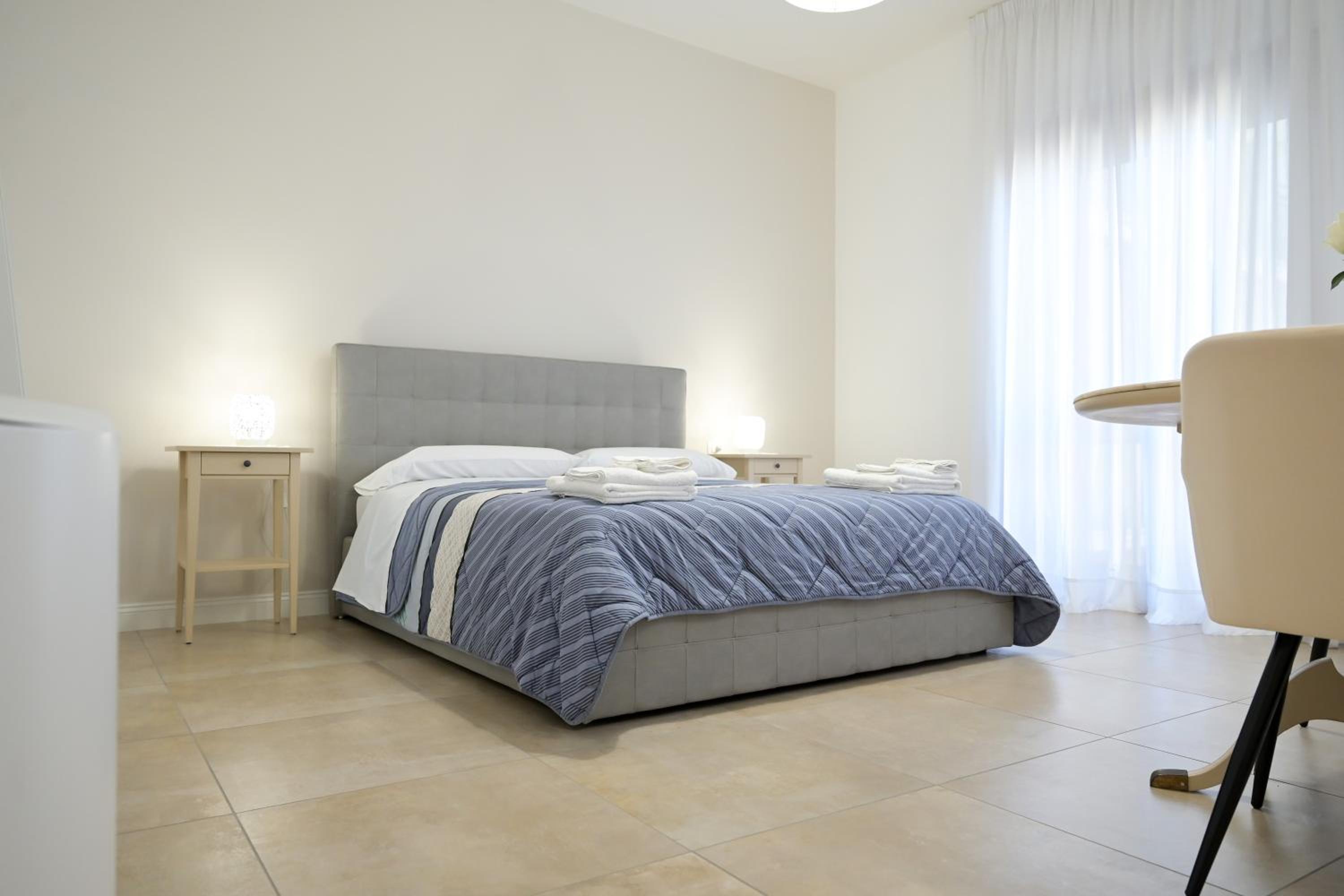 Double Room with Private Bathroom photo 2