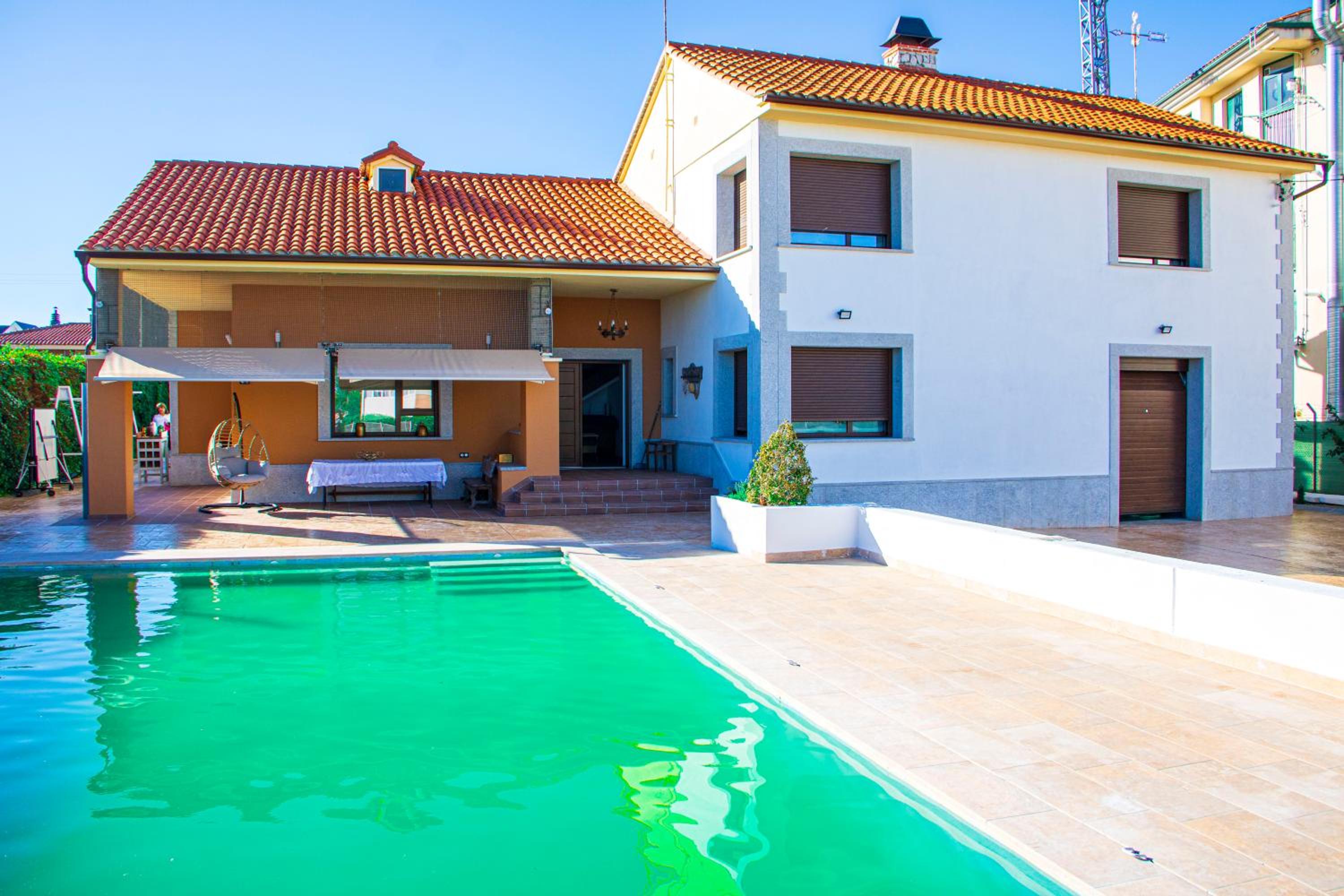 Villa photo 3