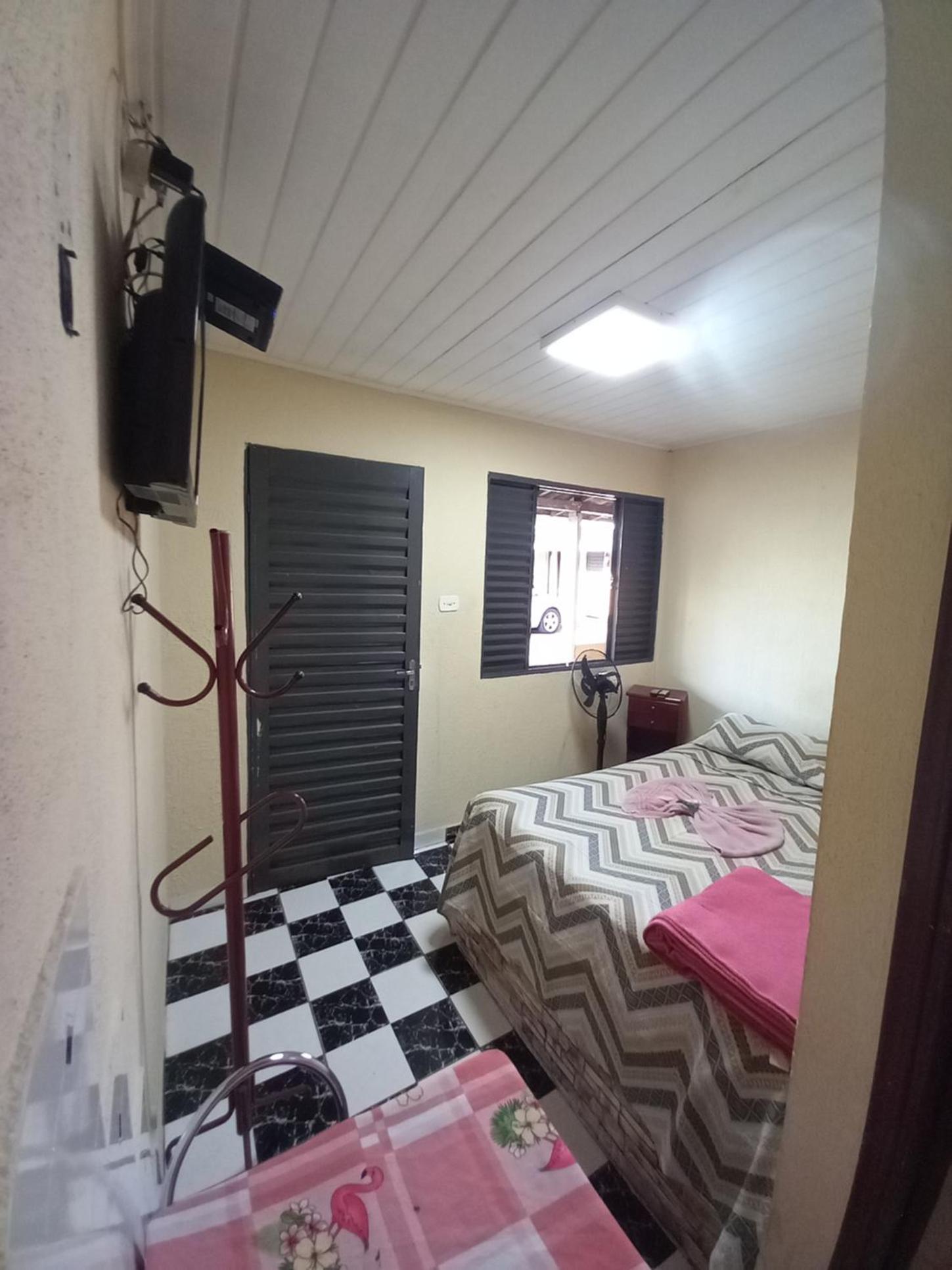 Standard Suite - Photo 1