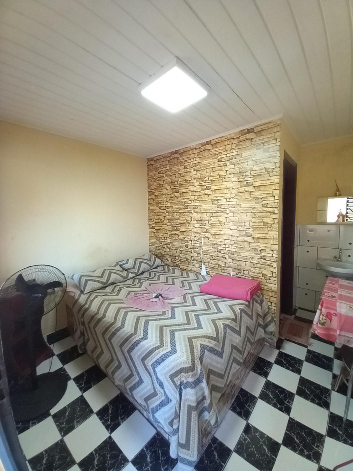 Standard Suite - Photo 4