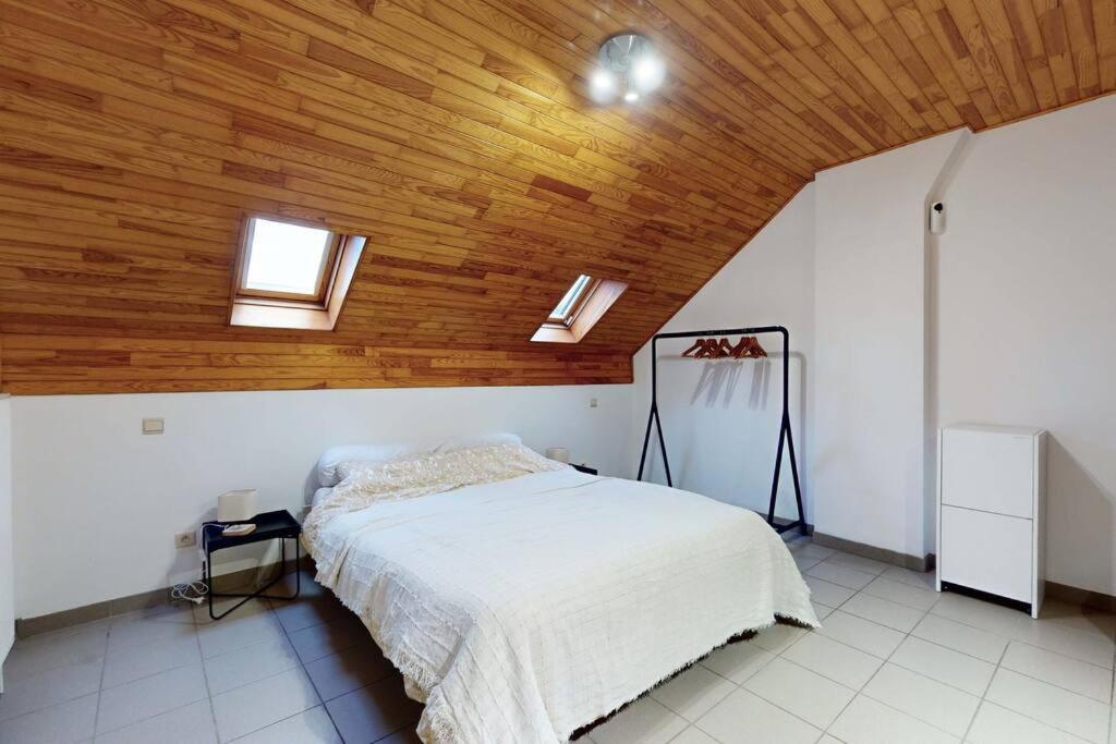 One-Bedroom House photo 3