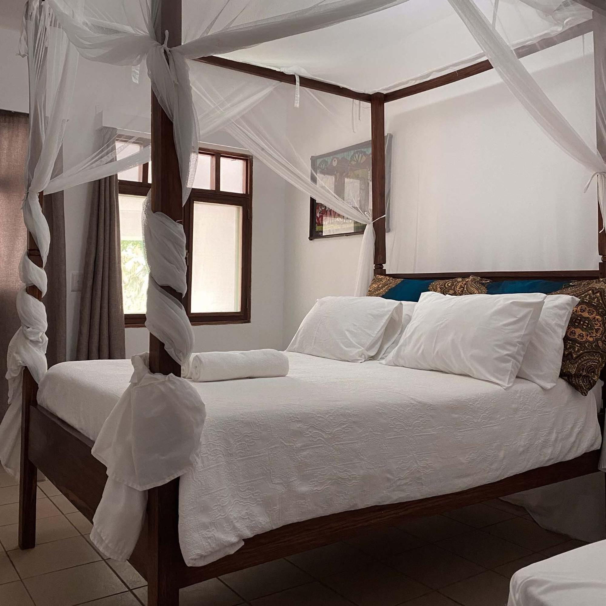 Deluxe Double Room with Balcony photo 1