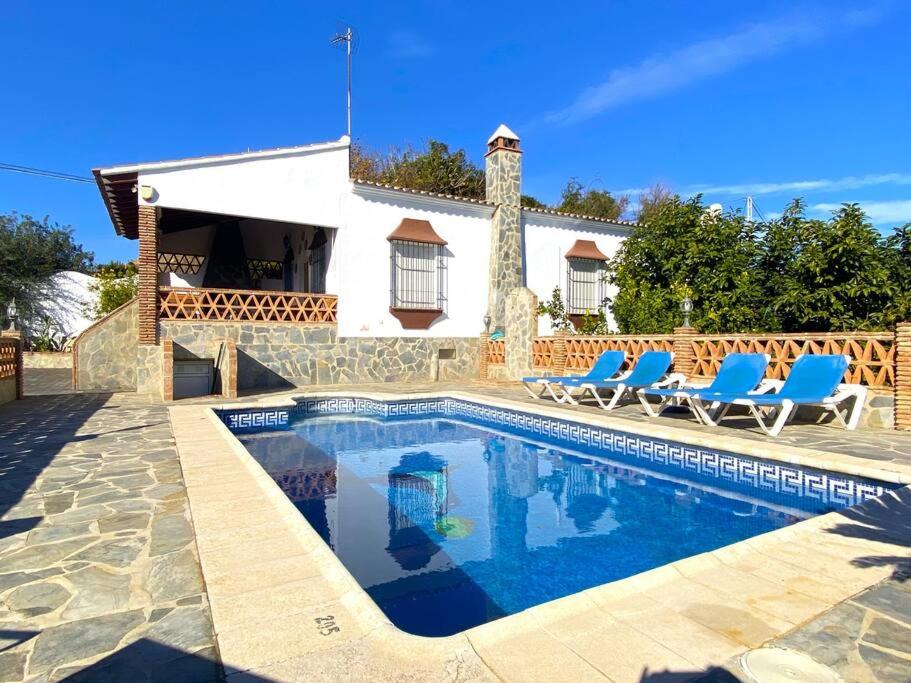 Villa photo 3