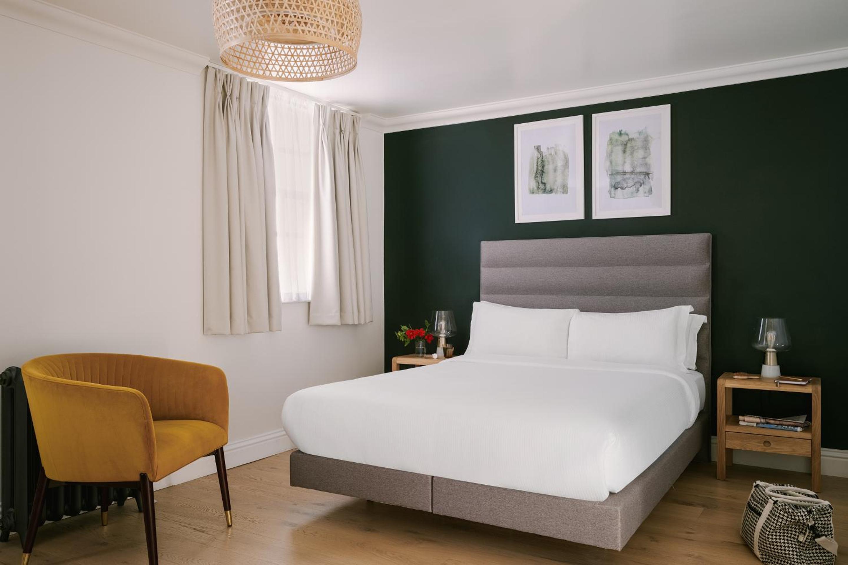 Superior Queen Room photo 1