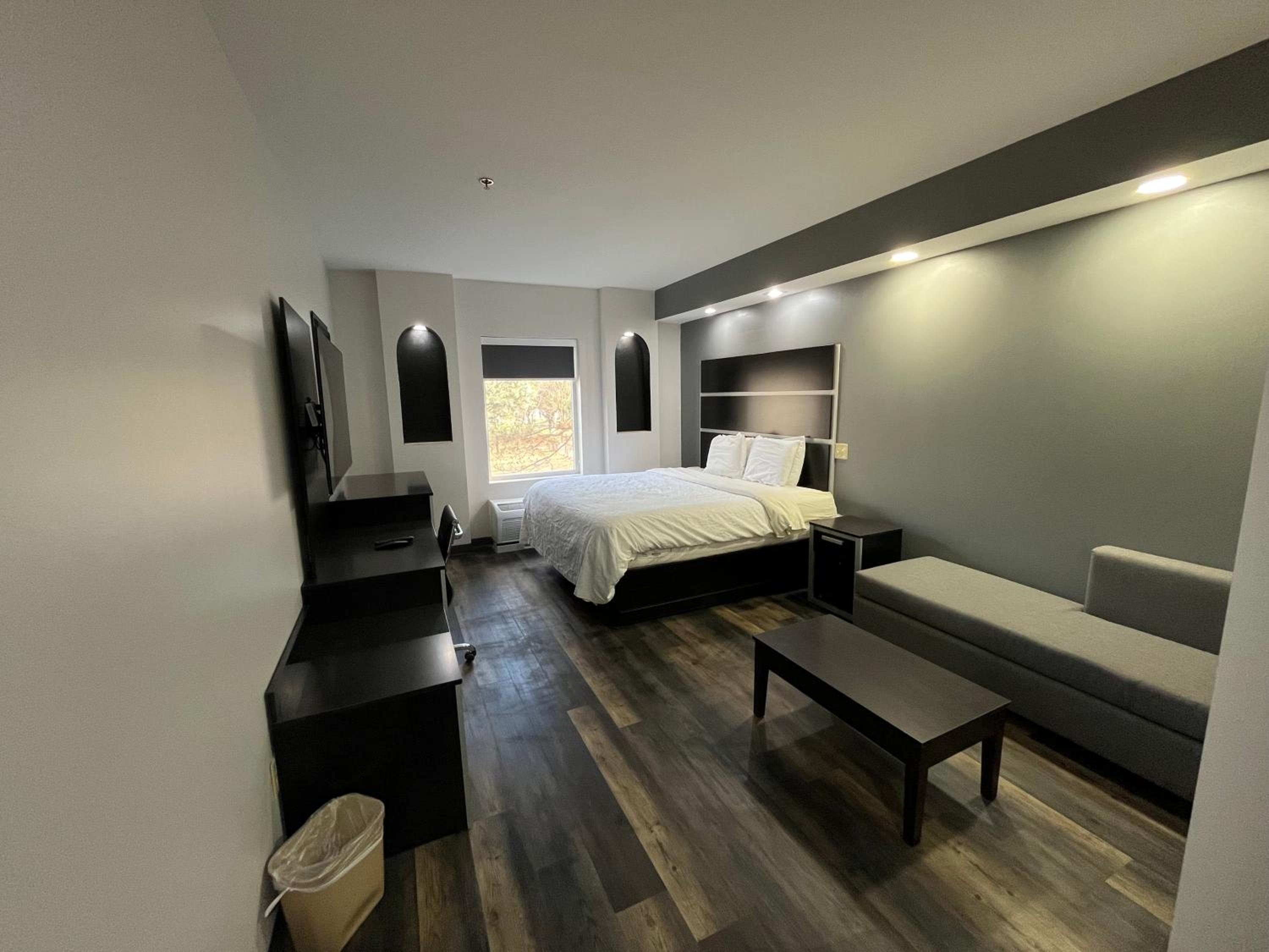 Standard King Room