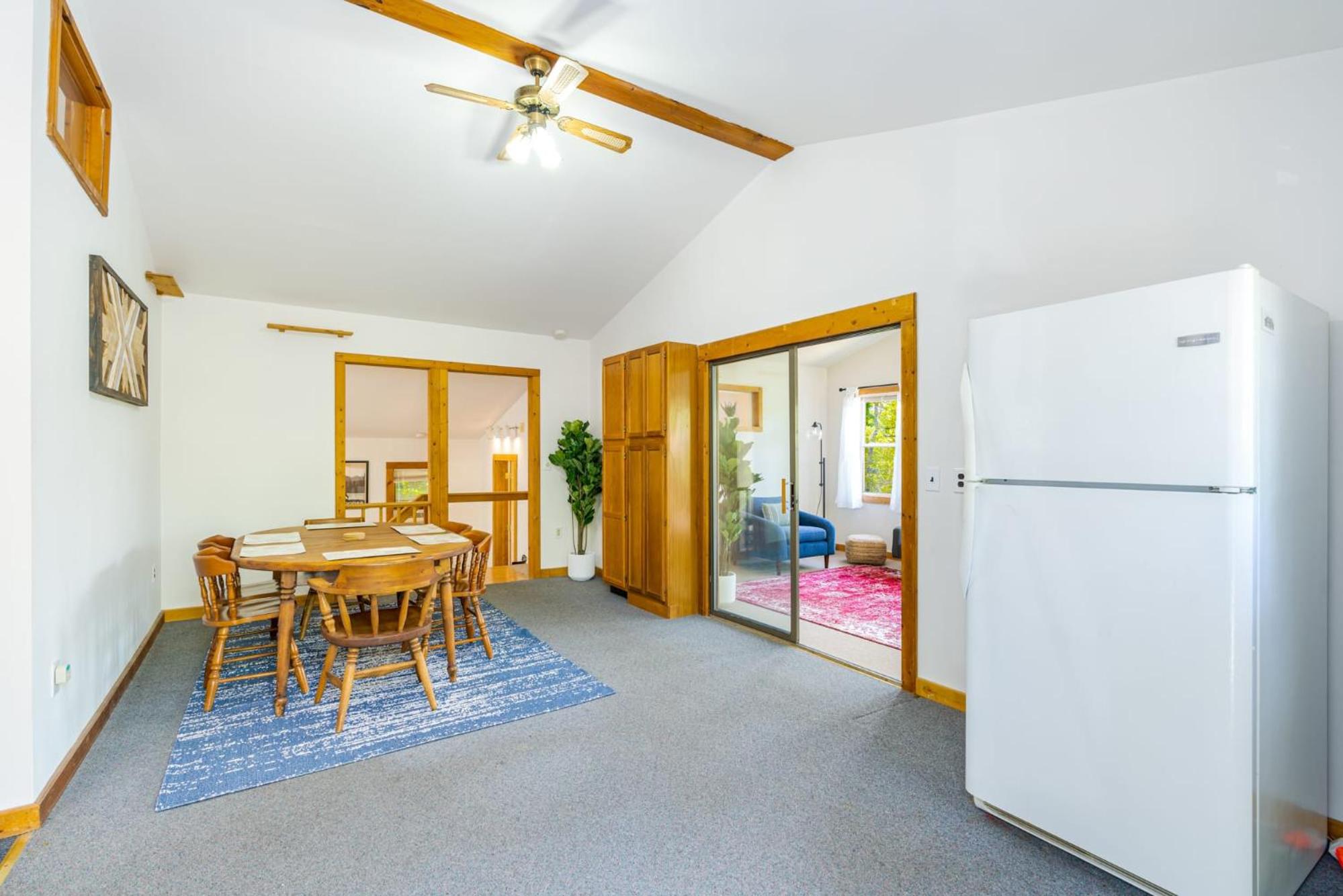 Family Room photo 3