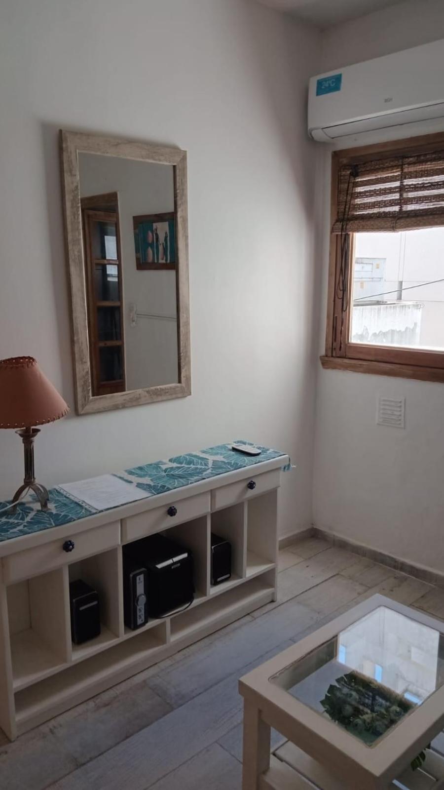 One-Bedroom Apartment with Park View photo 2