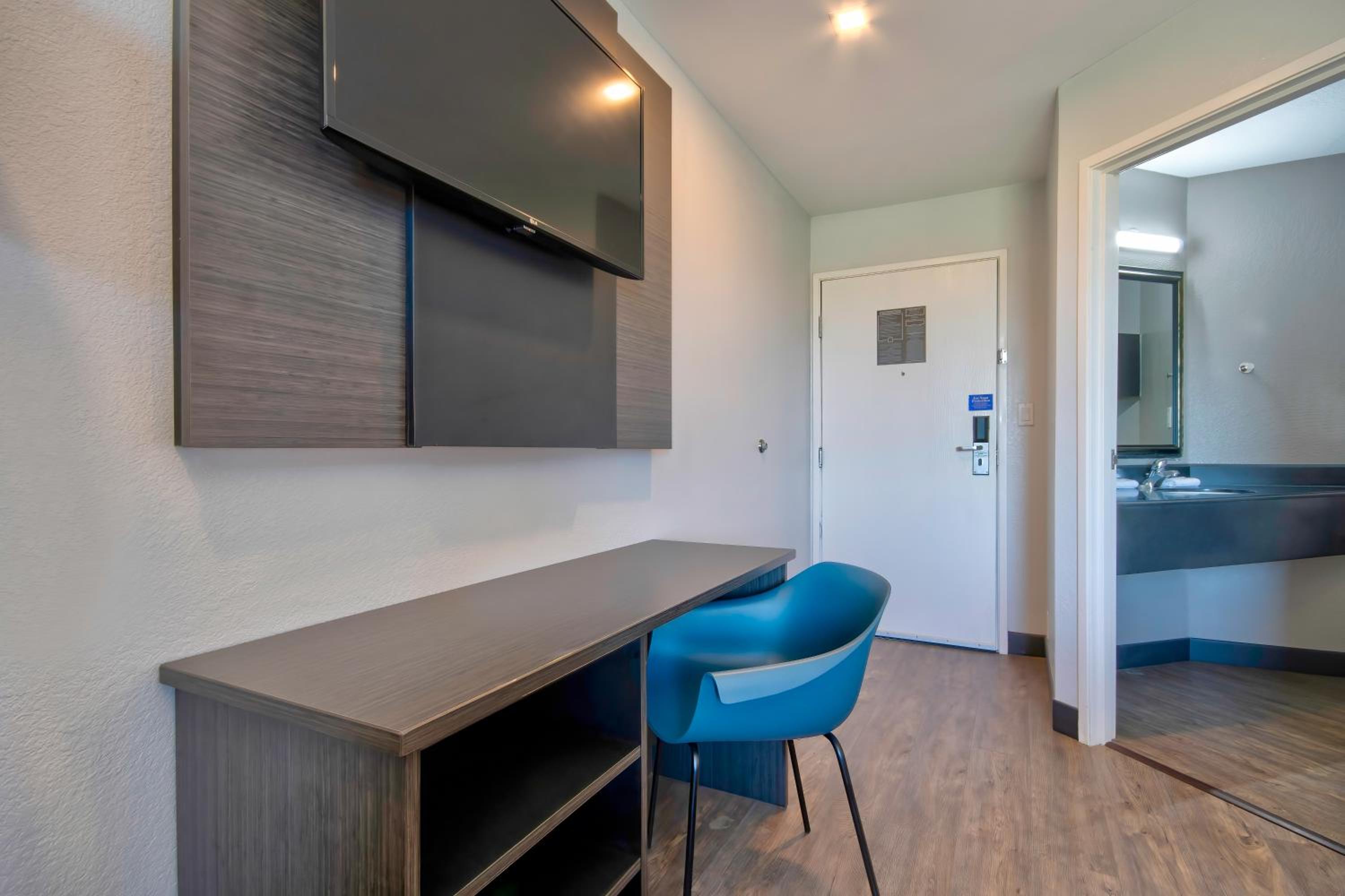Quadruple Room - Disability Access - Non-Smoking