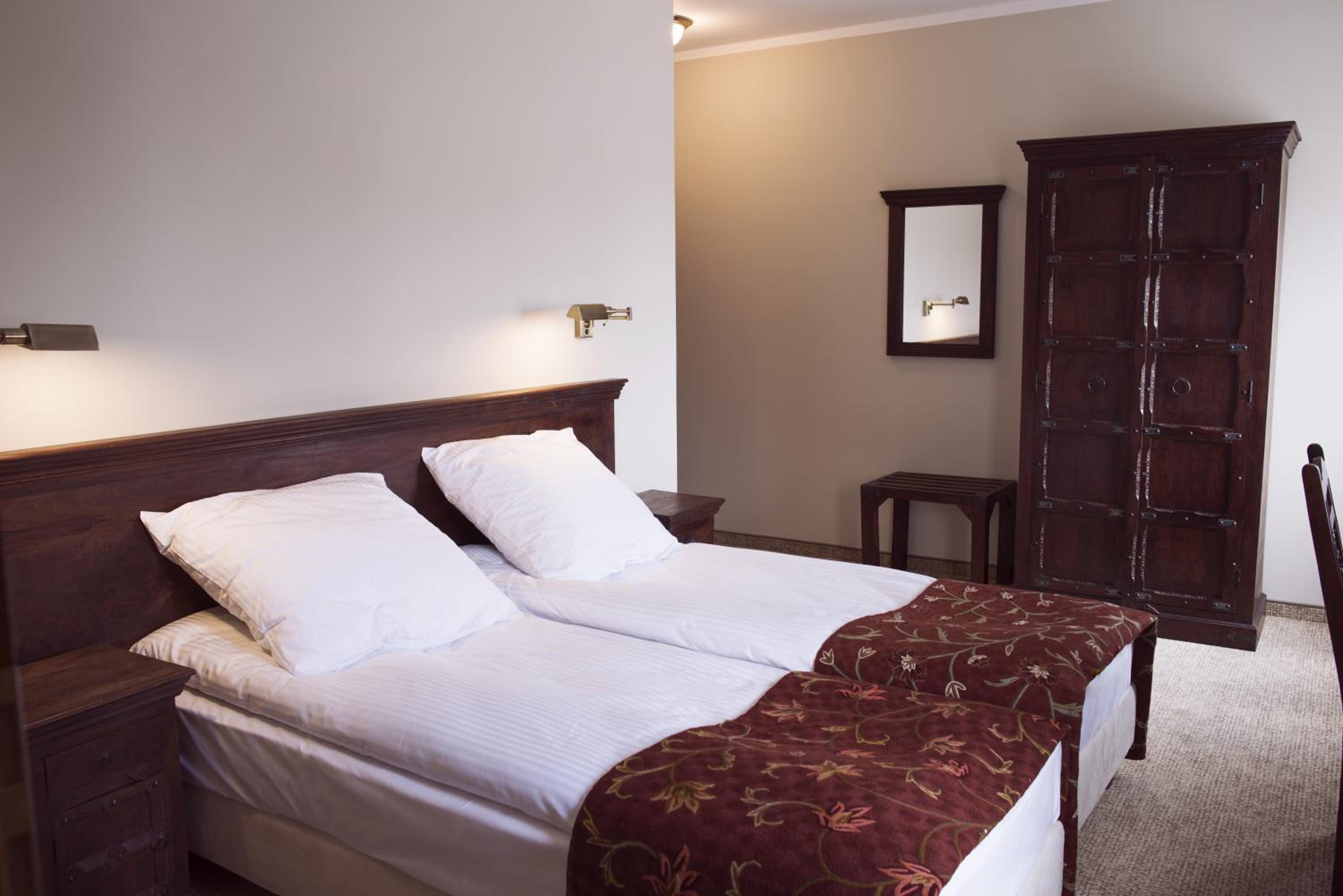 Double Room with Private Bathroom photo 2