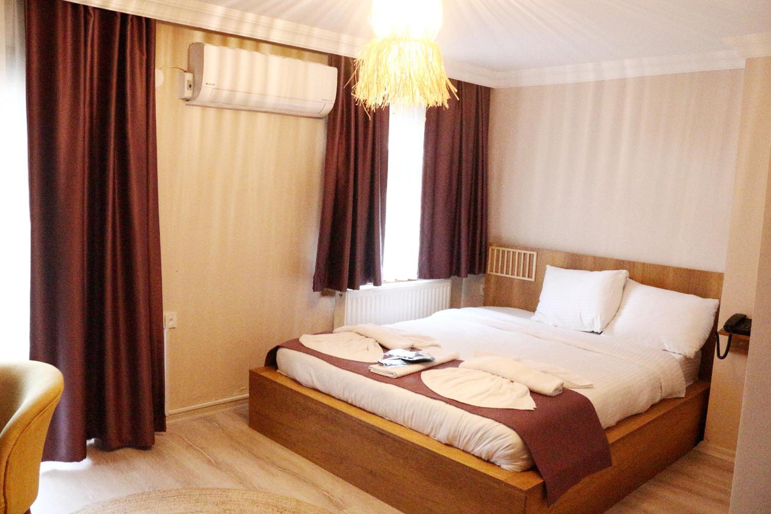Budget Double Room photo 1