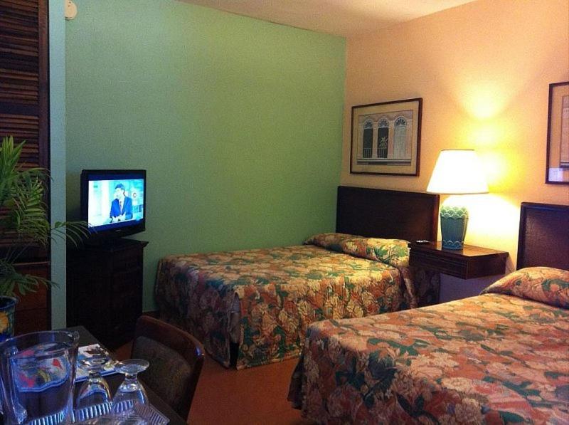 Double Room with 2 Double Beds (4 People)