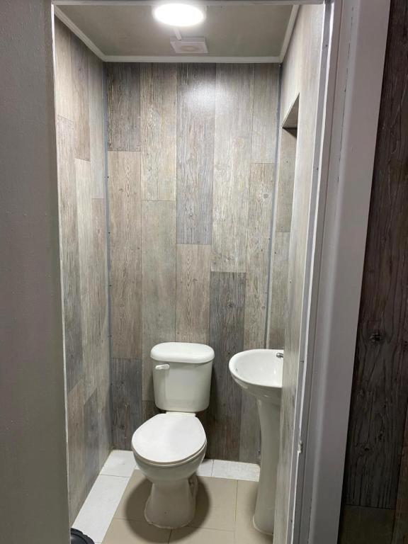 Family Room photo 3