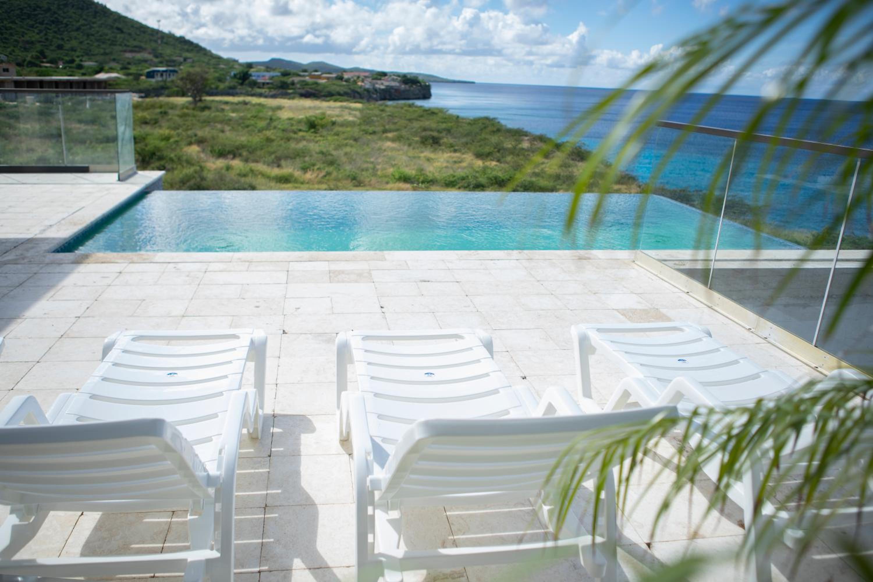 Villa photo 3