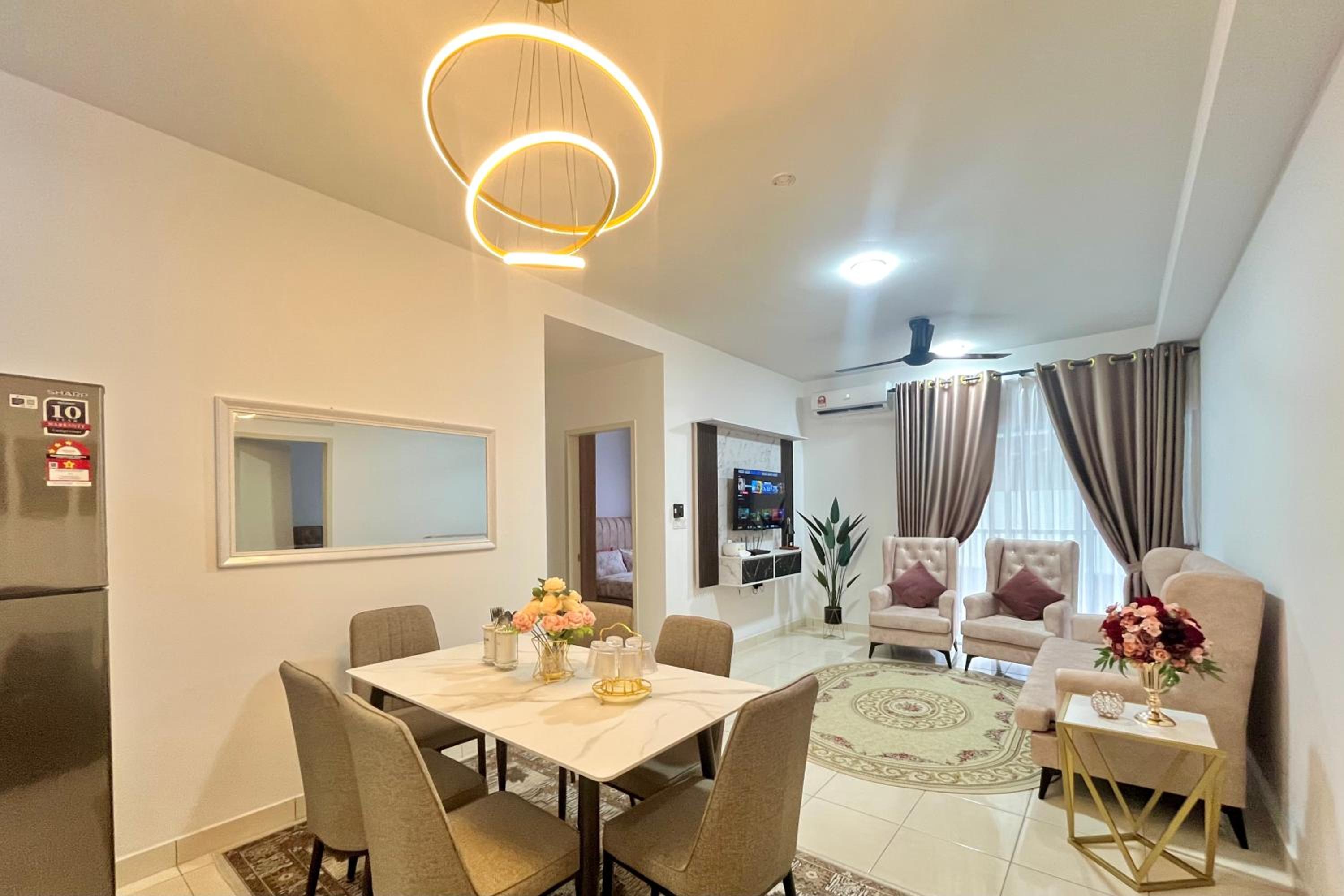 Family Suite with Balcony photo 2