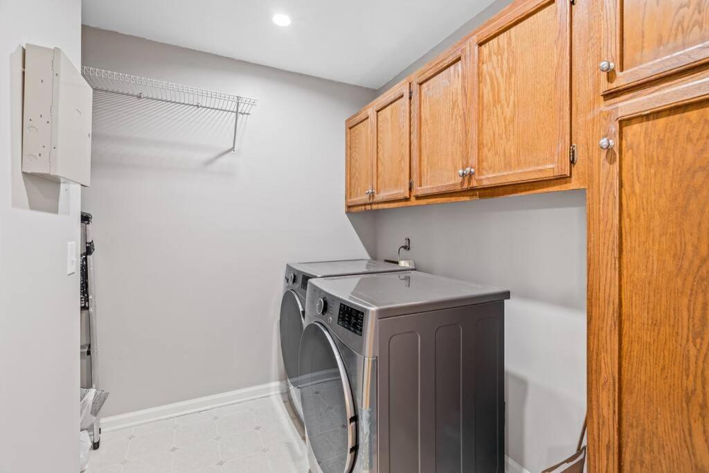 Three-Bedroom House photo 2