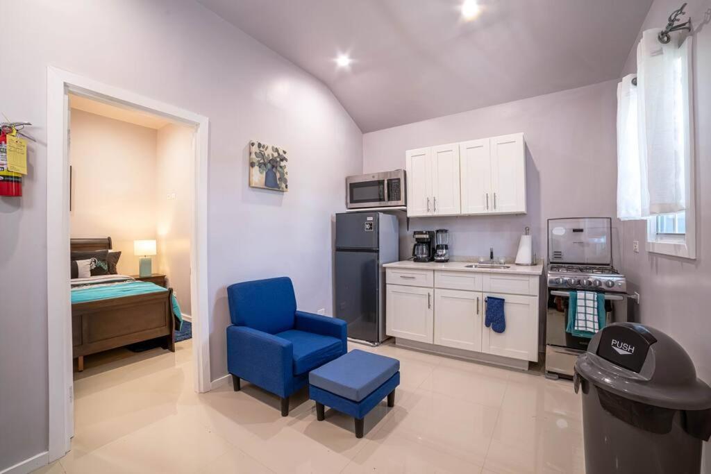 One-Bedroom Apartment photo 3