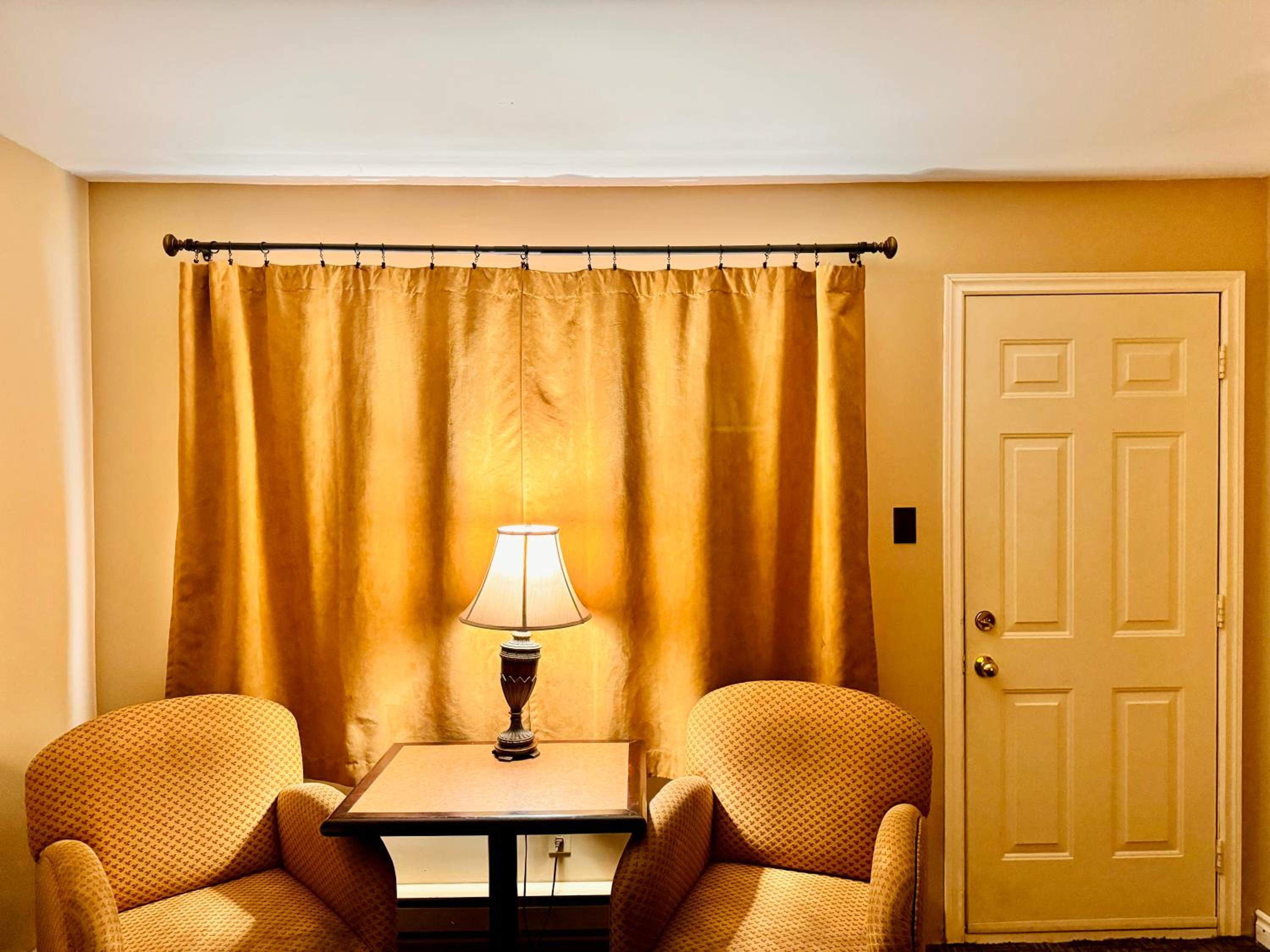 Queen Room with Two Queen Beds - Photo 1