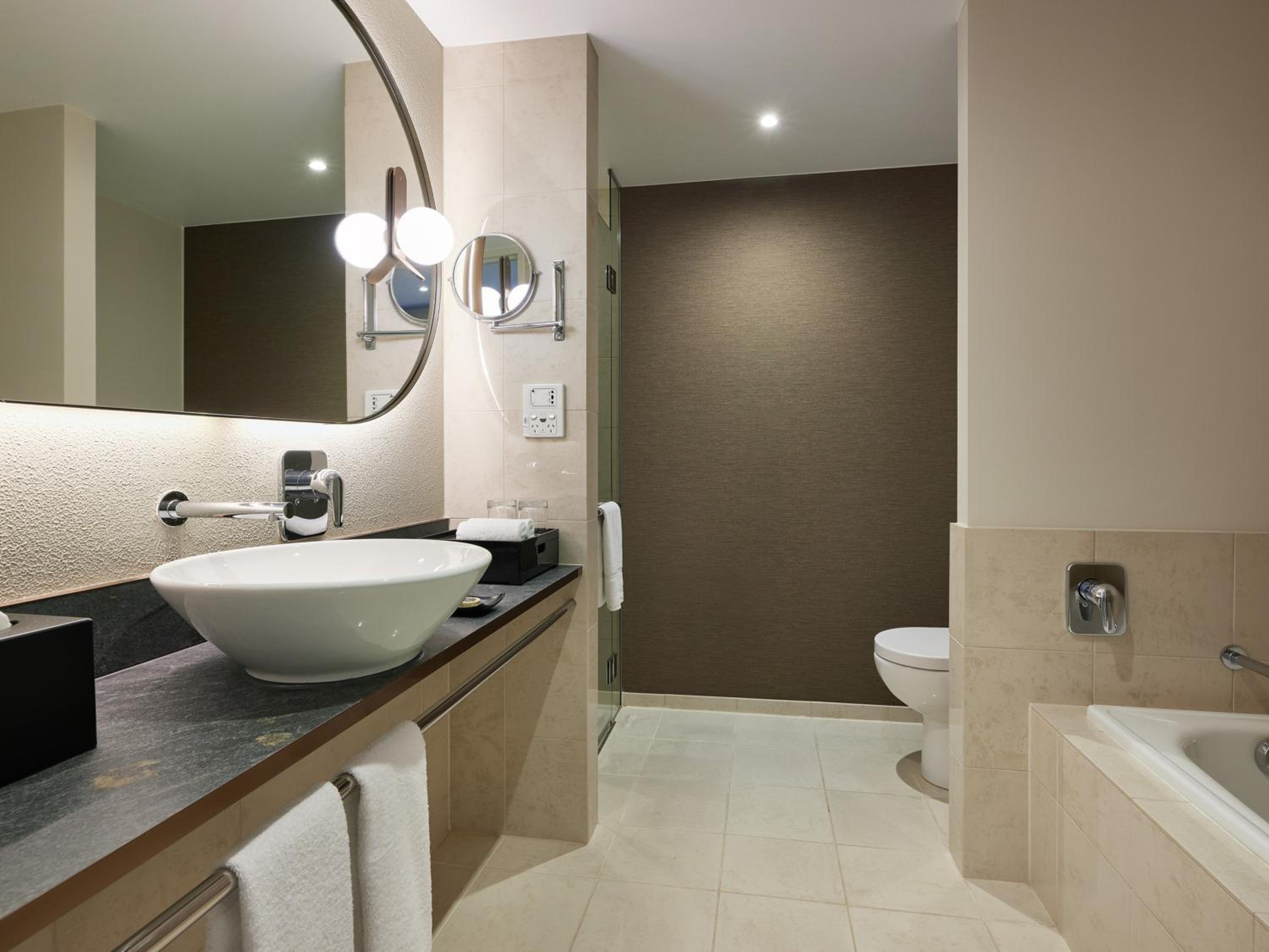 Standard King Room - Photo 2