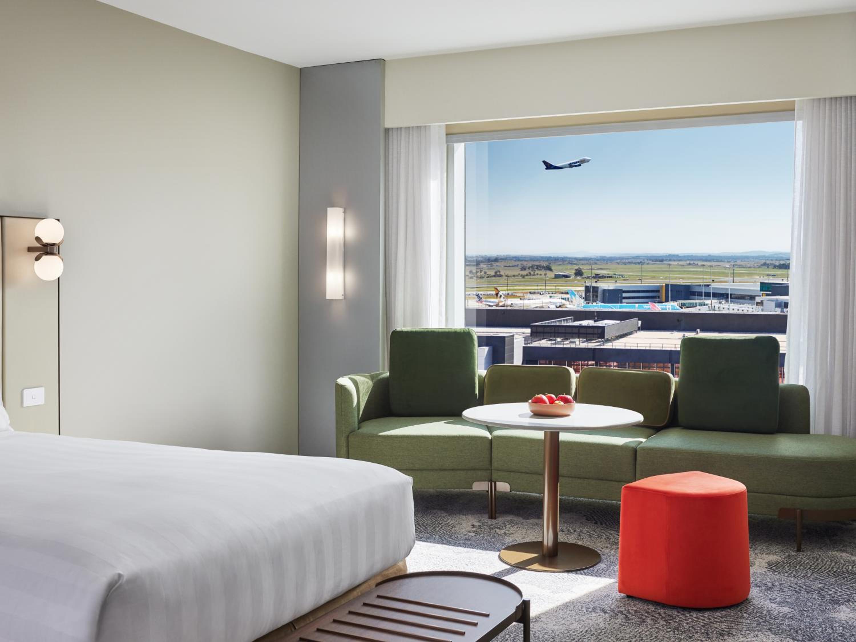 Deluxe Twin Room with View - Photo 4