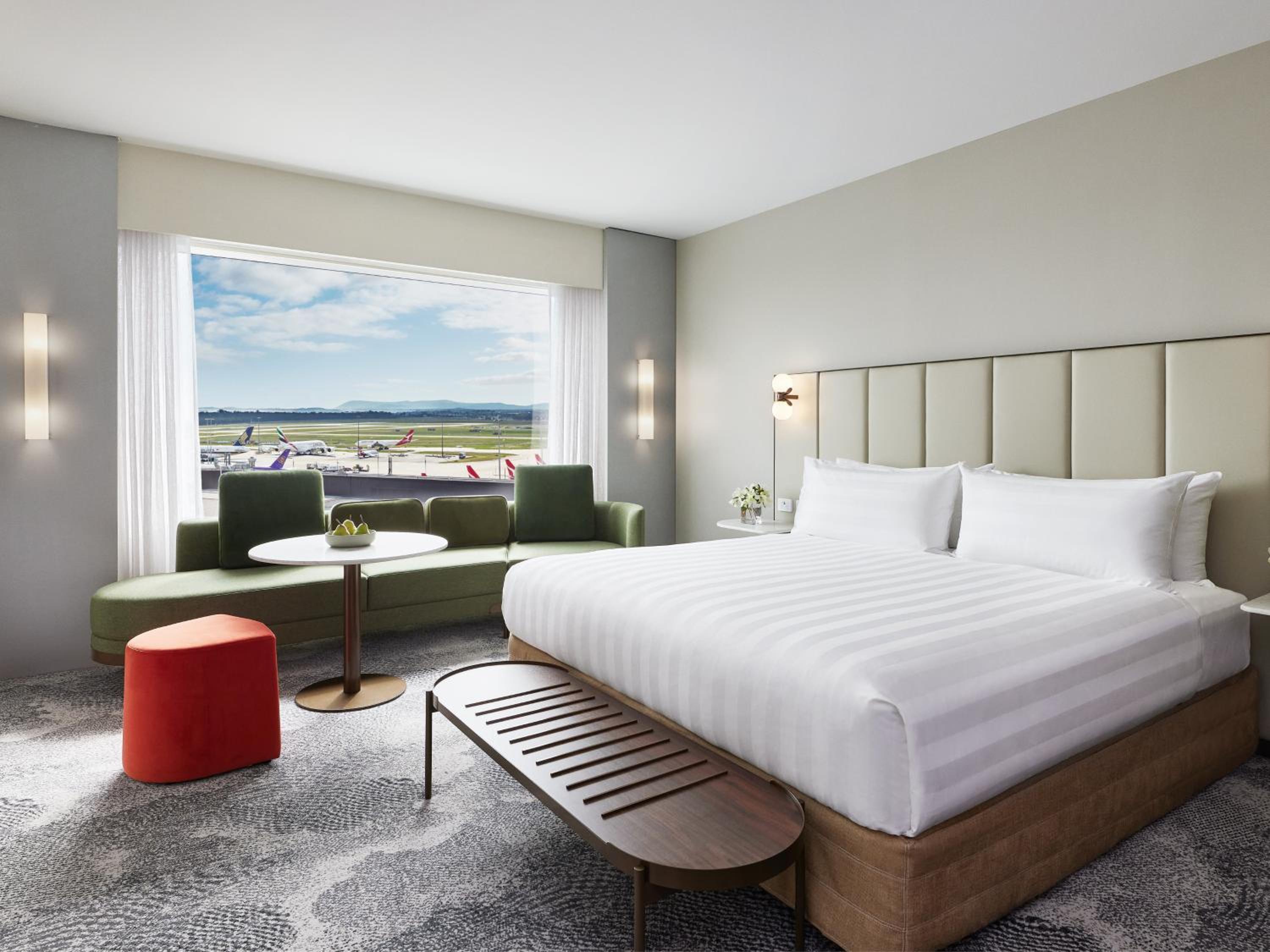 Deluxe King Room - Photo 1