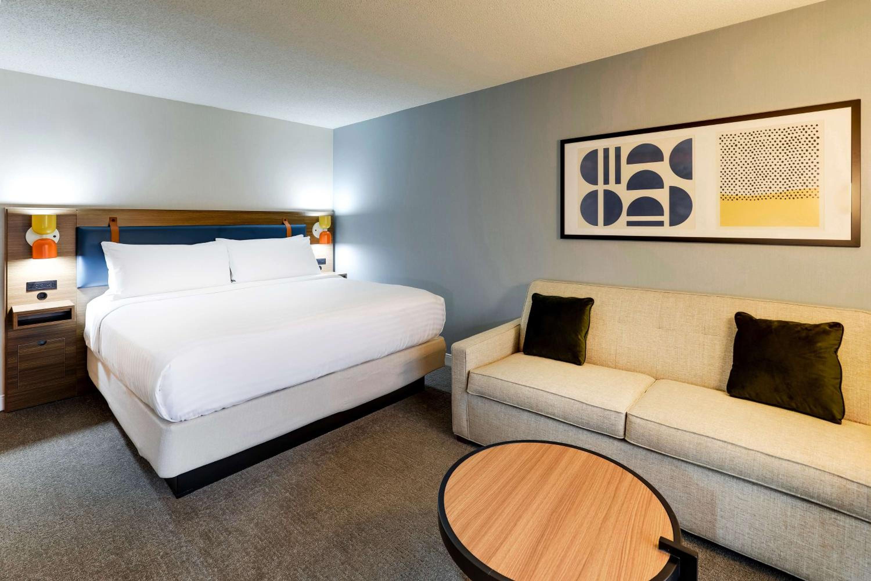 Water View Guestroom King - Photo 3