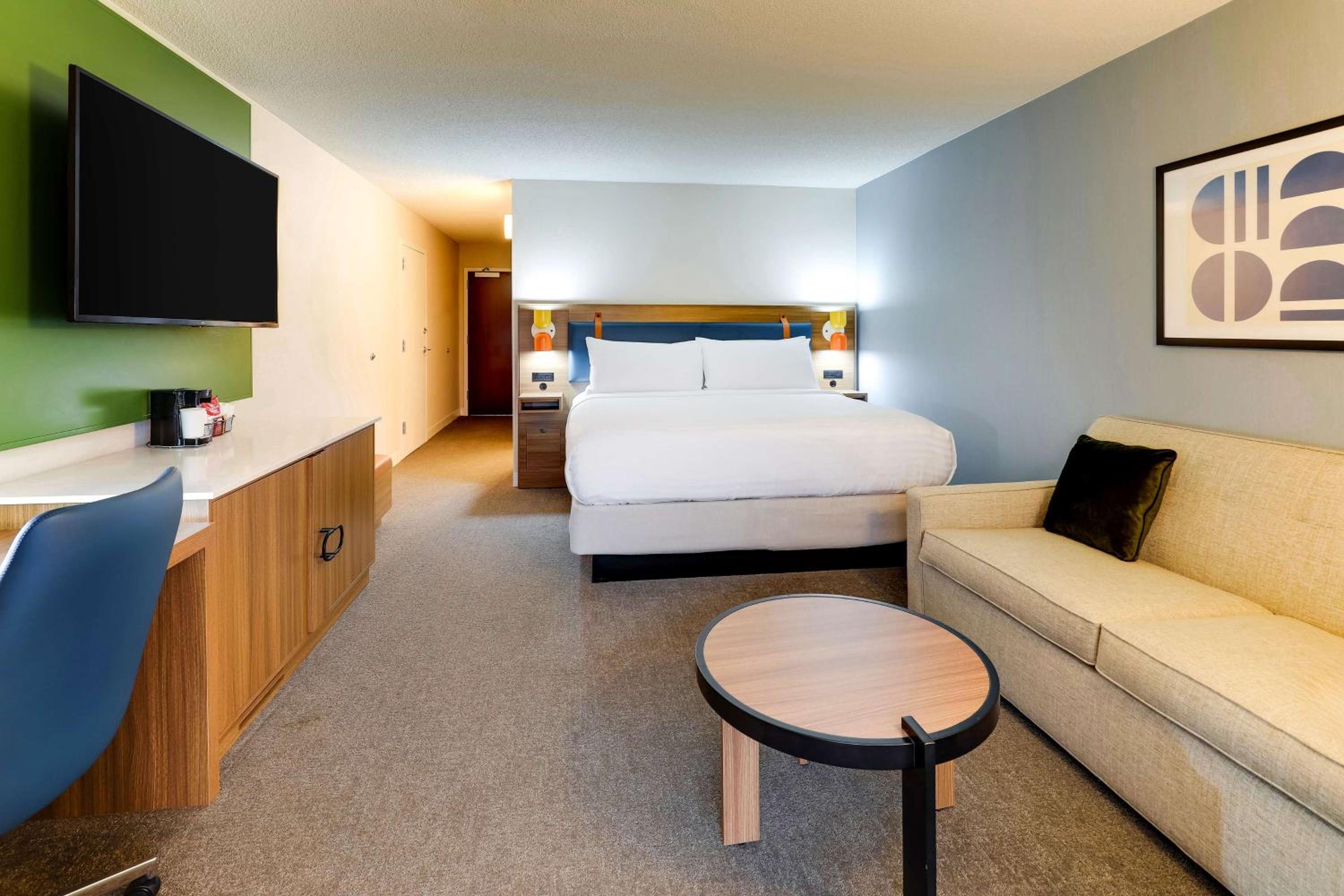 Water View Guestroom King - Photo 4