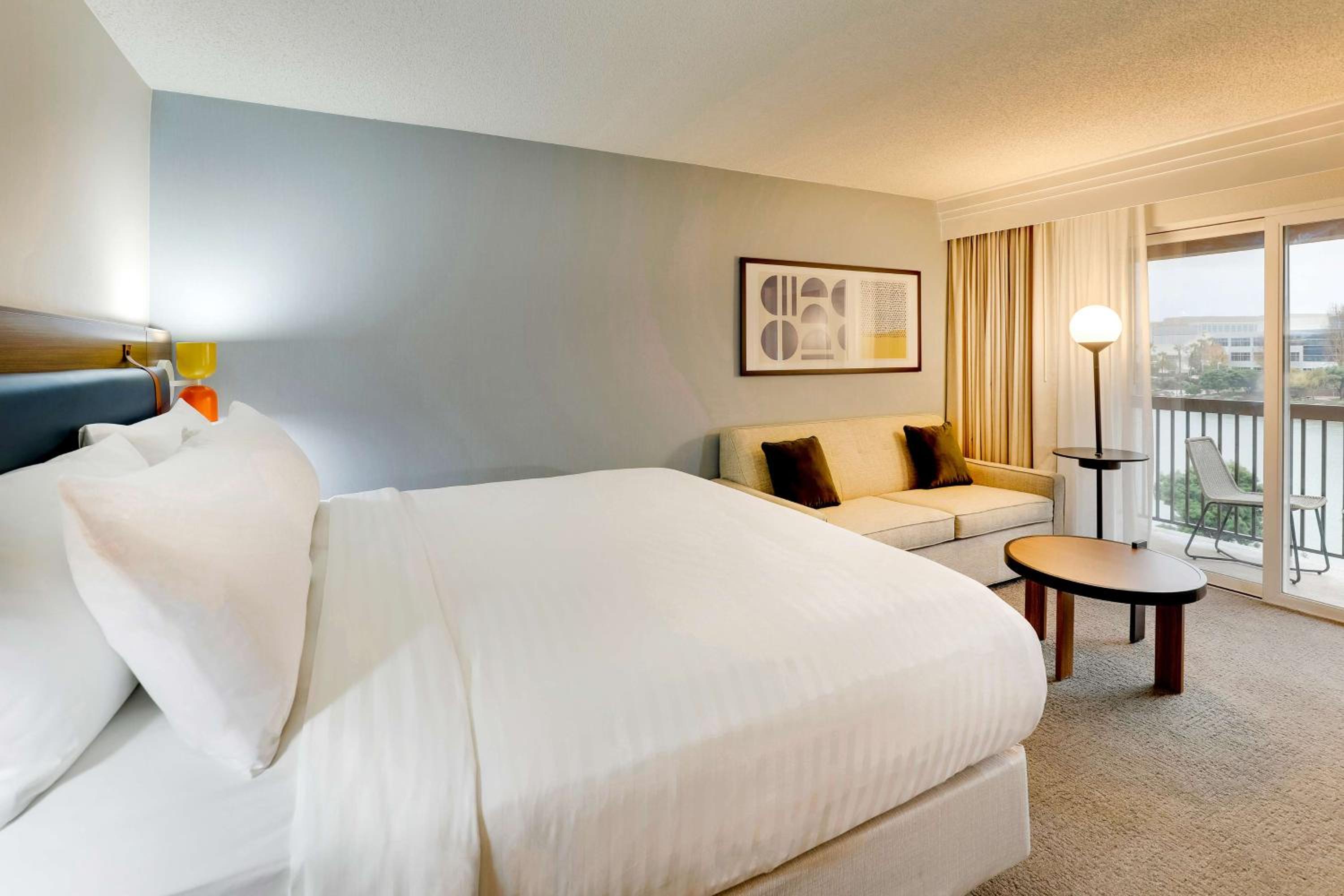 Water View Guestroom King - Photo 7