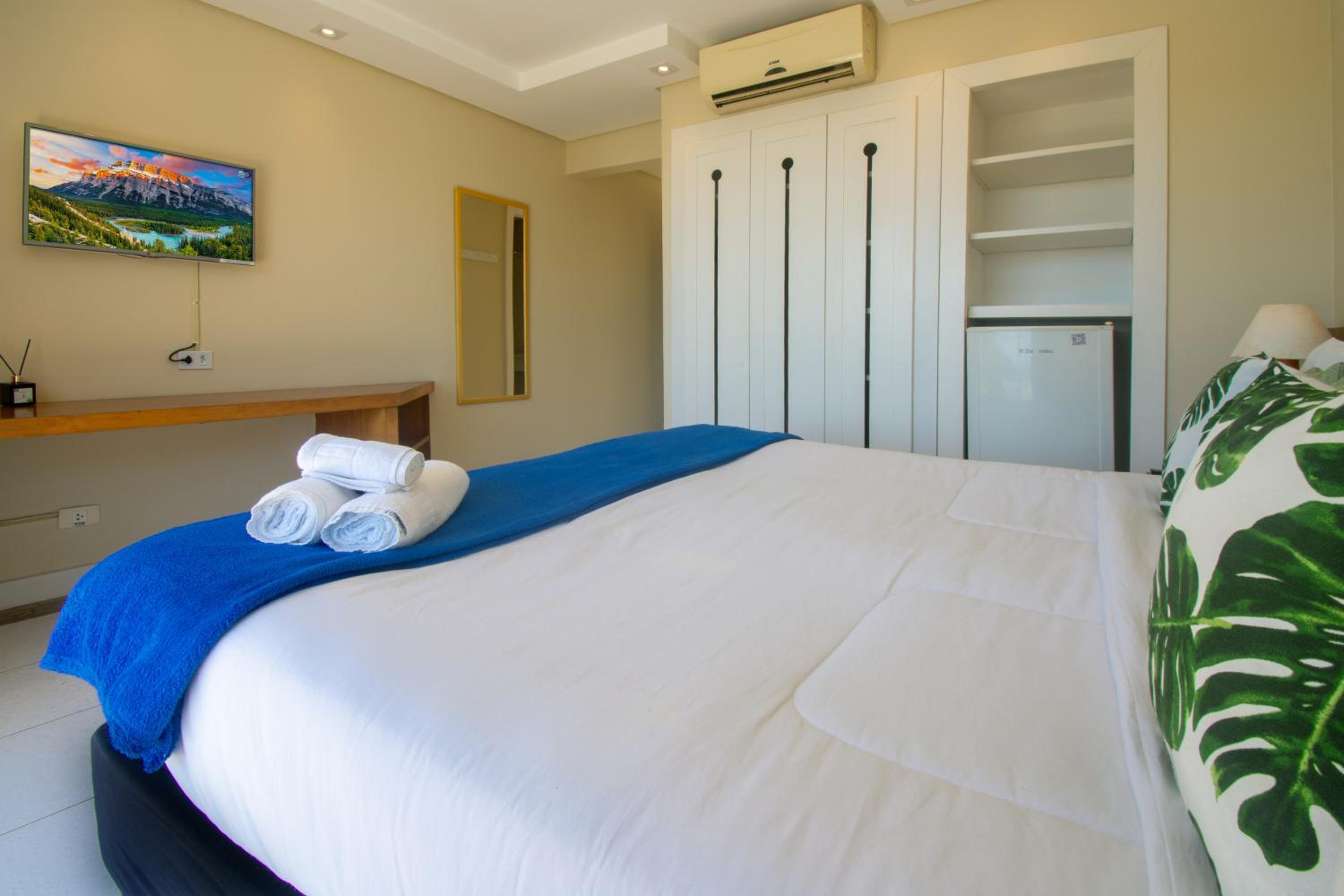 Deluxe Double Room with Sea View photo 2