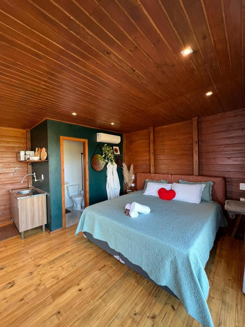 Deluxe Double Room with Bath photo 3