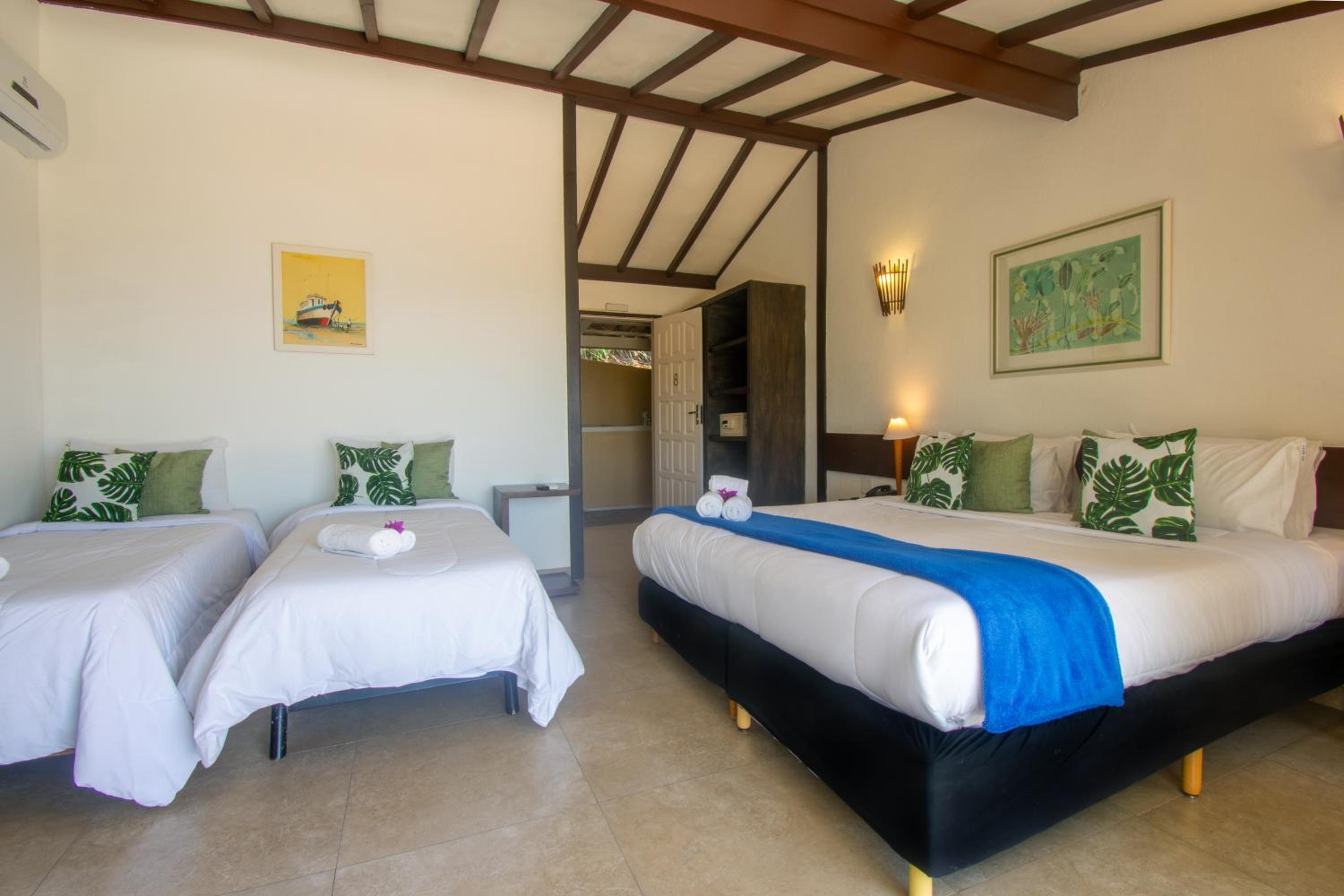 Quadruple Room photo 2