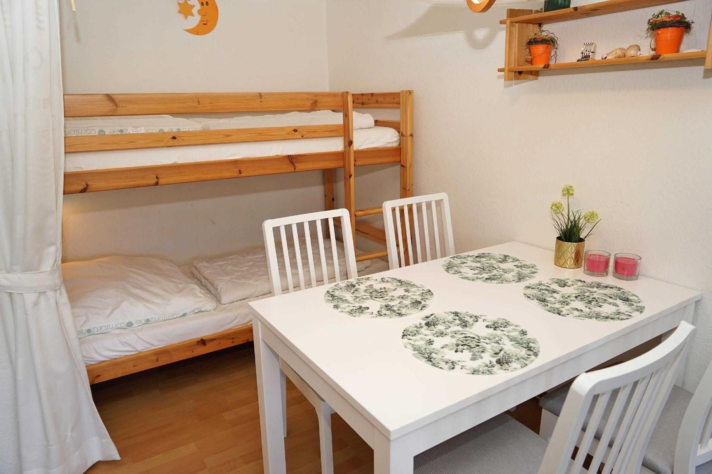 One-Bedroom Apartment with Balcony photo 3