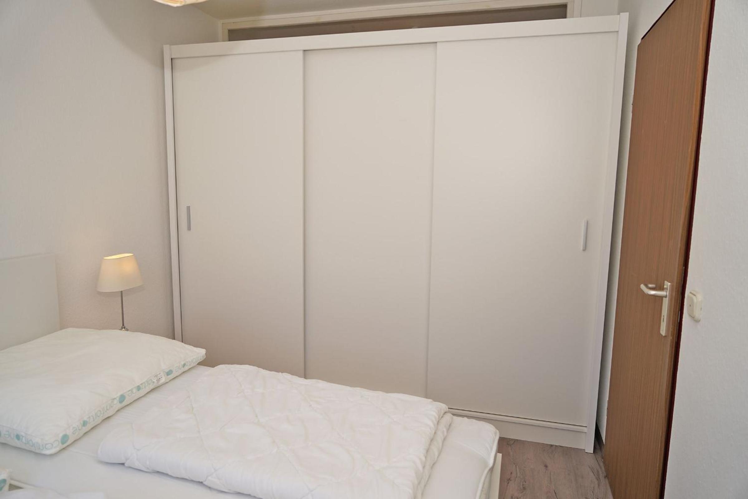 One-Bedroom Apartment with Balcony photo 2
