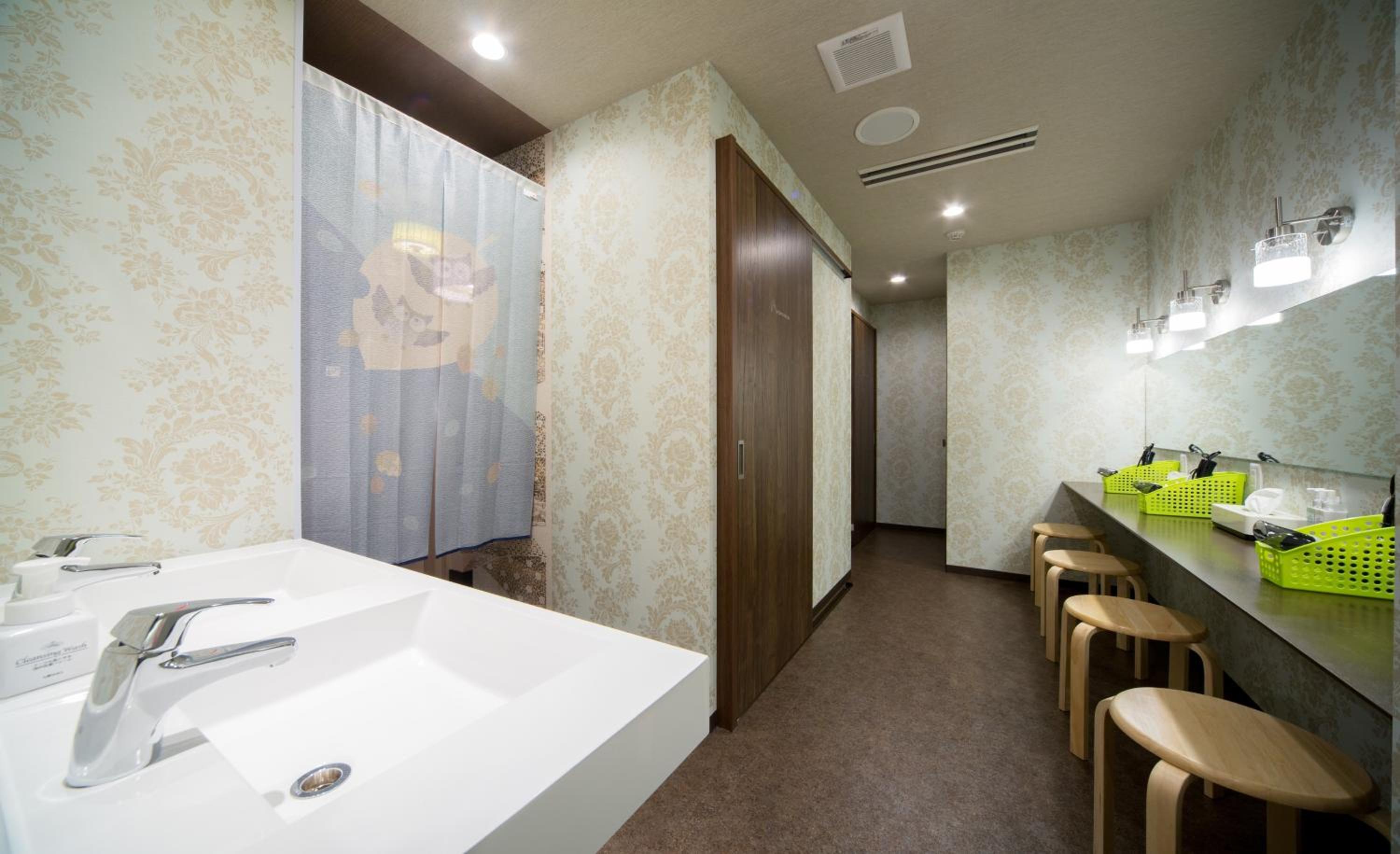 Mixed Capsule Room  photo 2