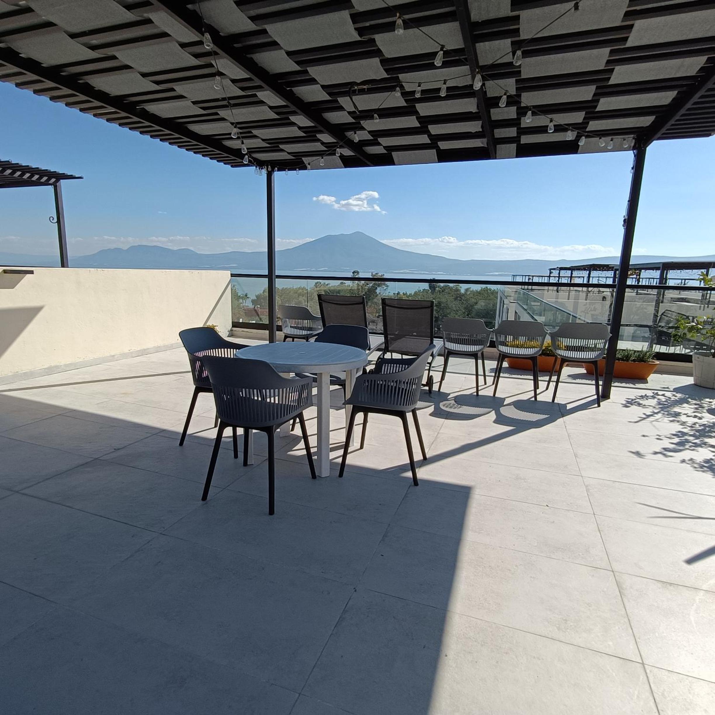 Apartment with Terrace photo 3