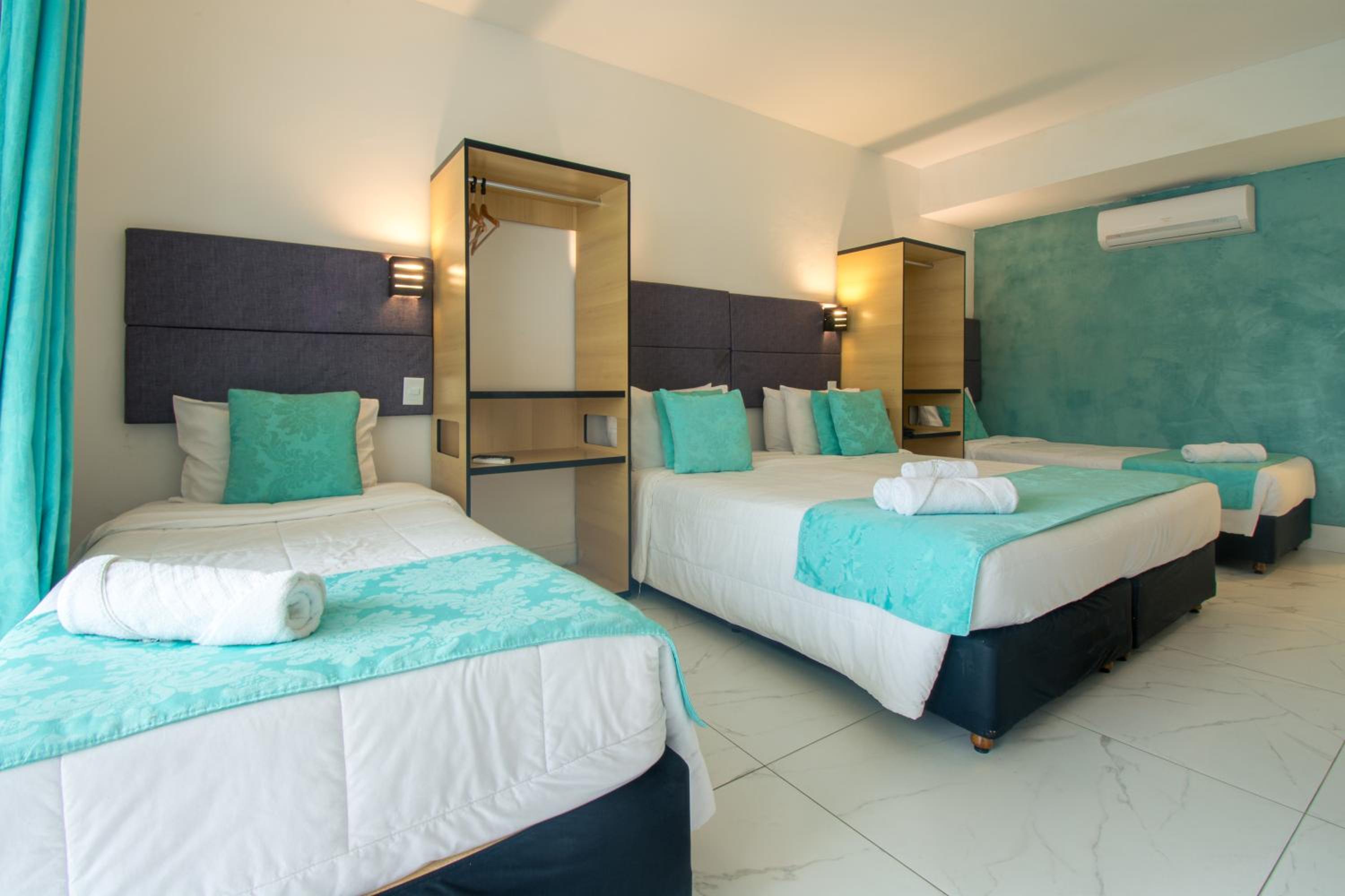 Luxury Quadruple Room photo 2