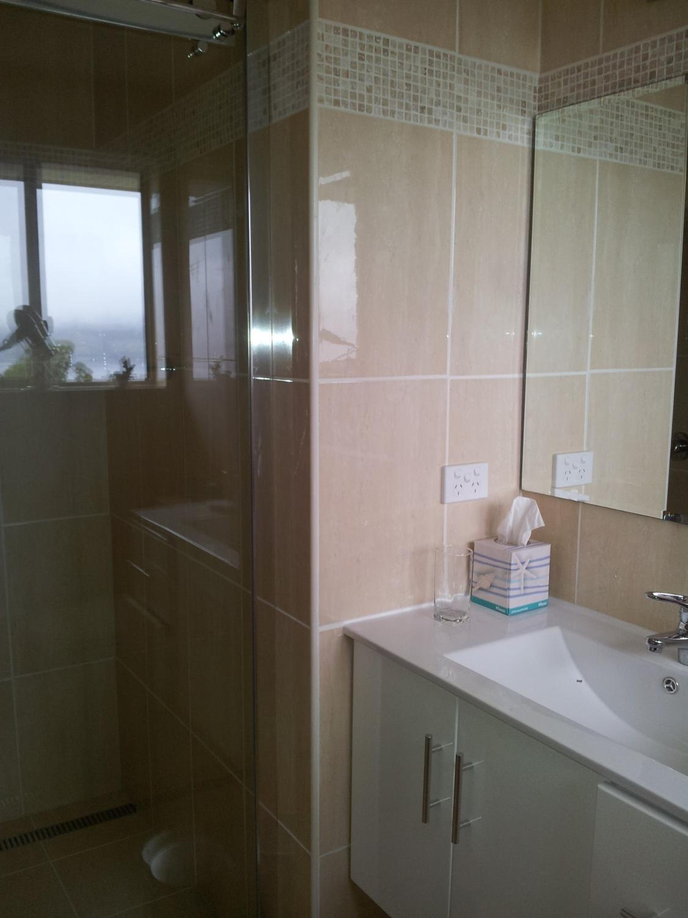Standard Queen Room - Photo 4