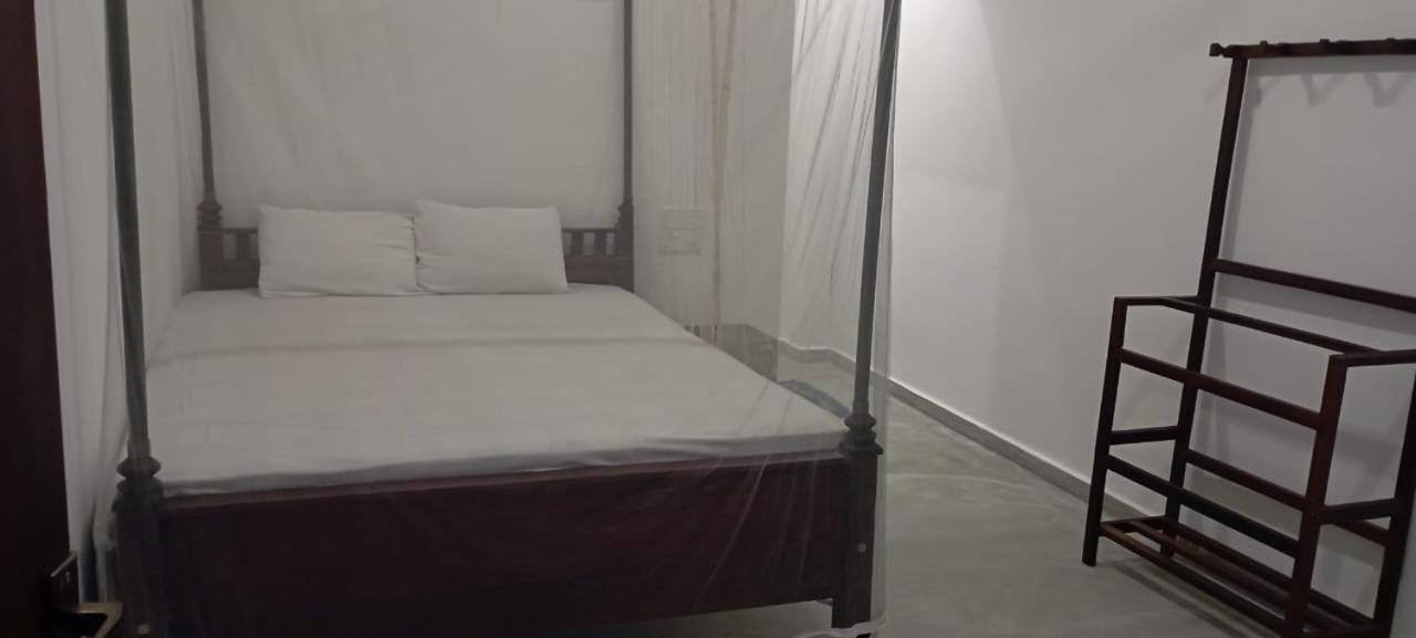 Deluxe Double Room with Side Sea View photo 3