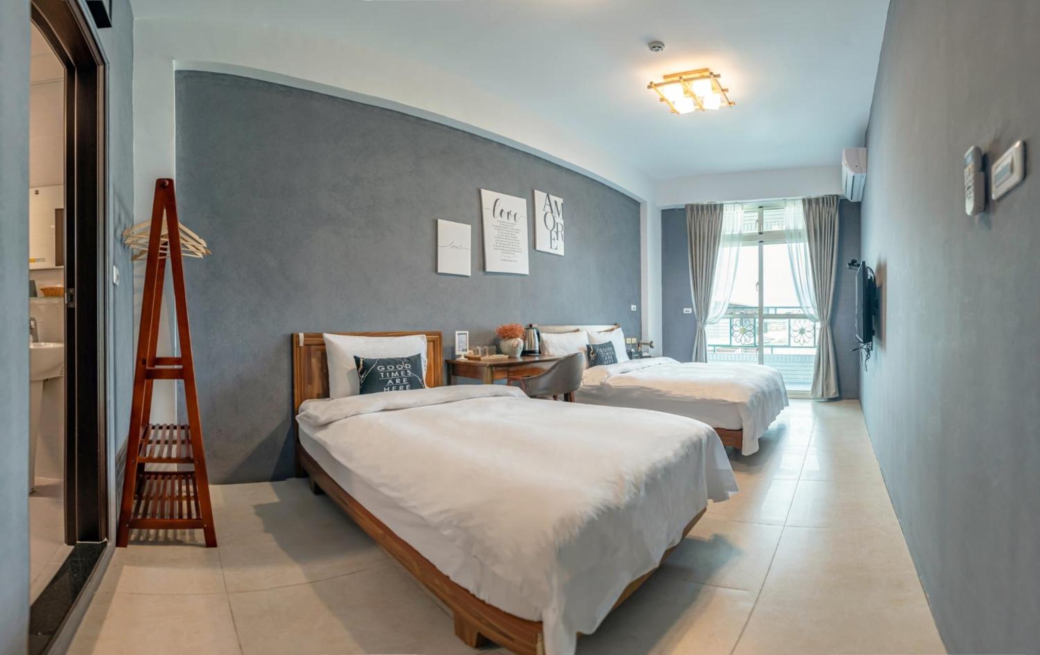 Twin Room with Balcony photo 1