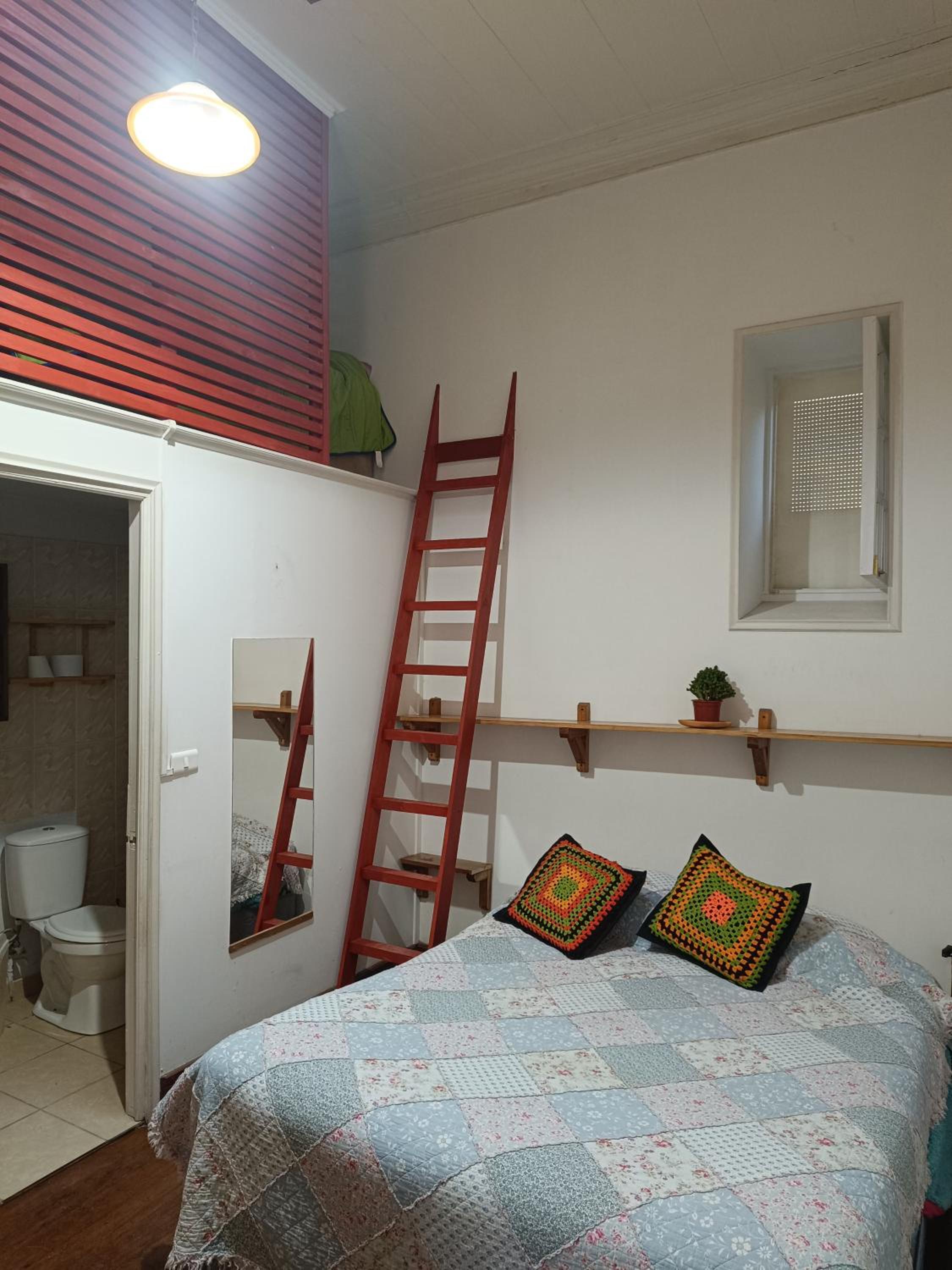 Deluxe Double Room (2 Adults + 1 Child) photo 1