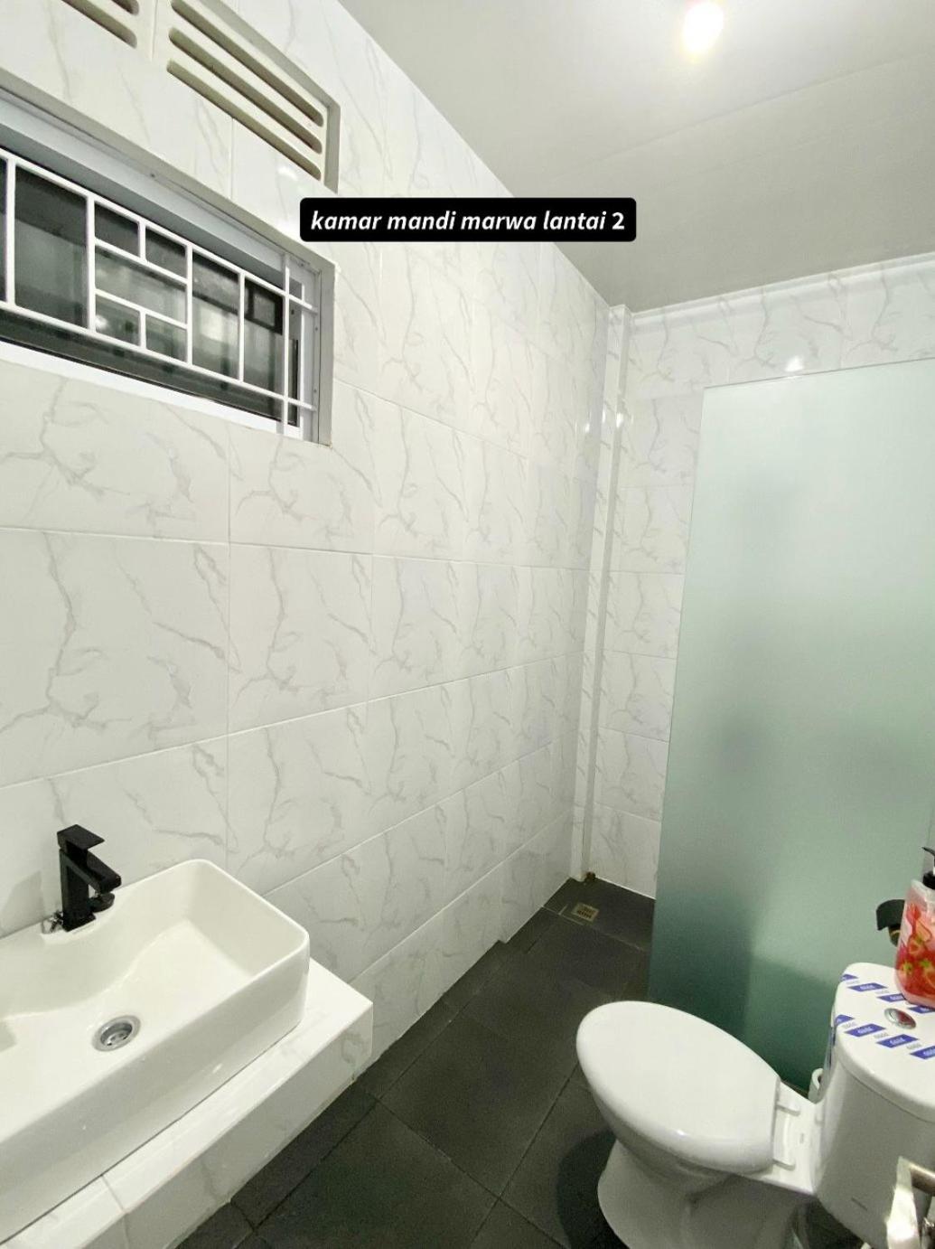 Three-Bedroom Villa photo 3