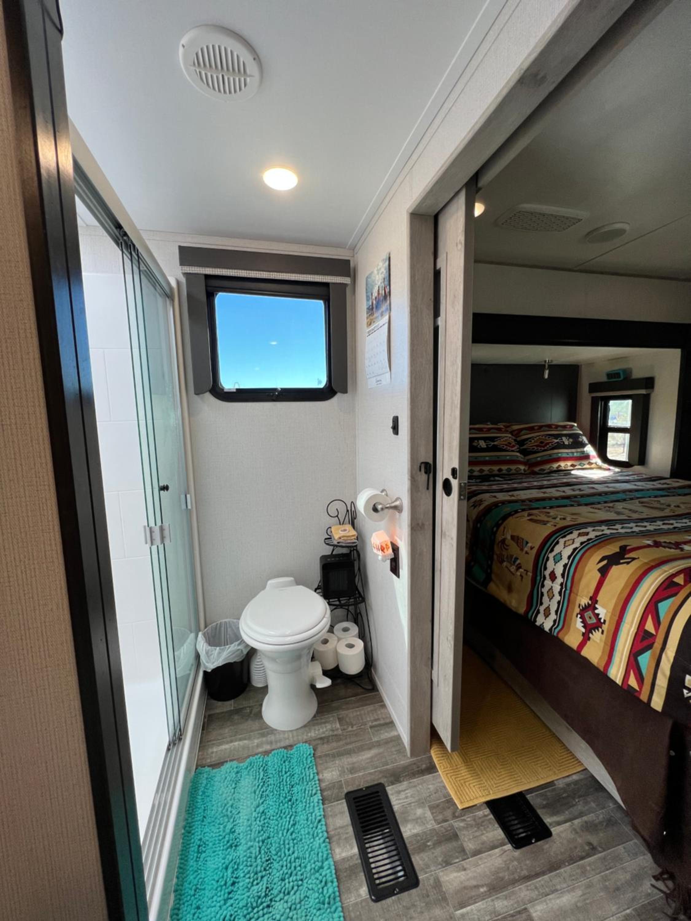 Mobile Home photo 3
