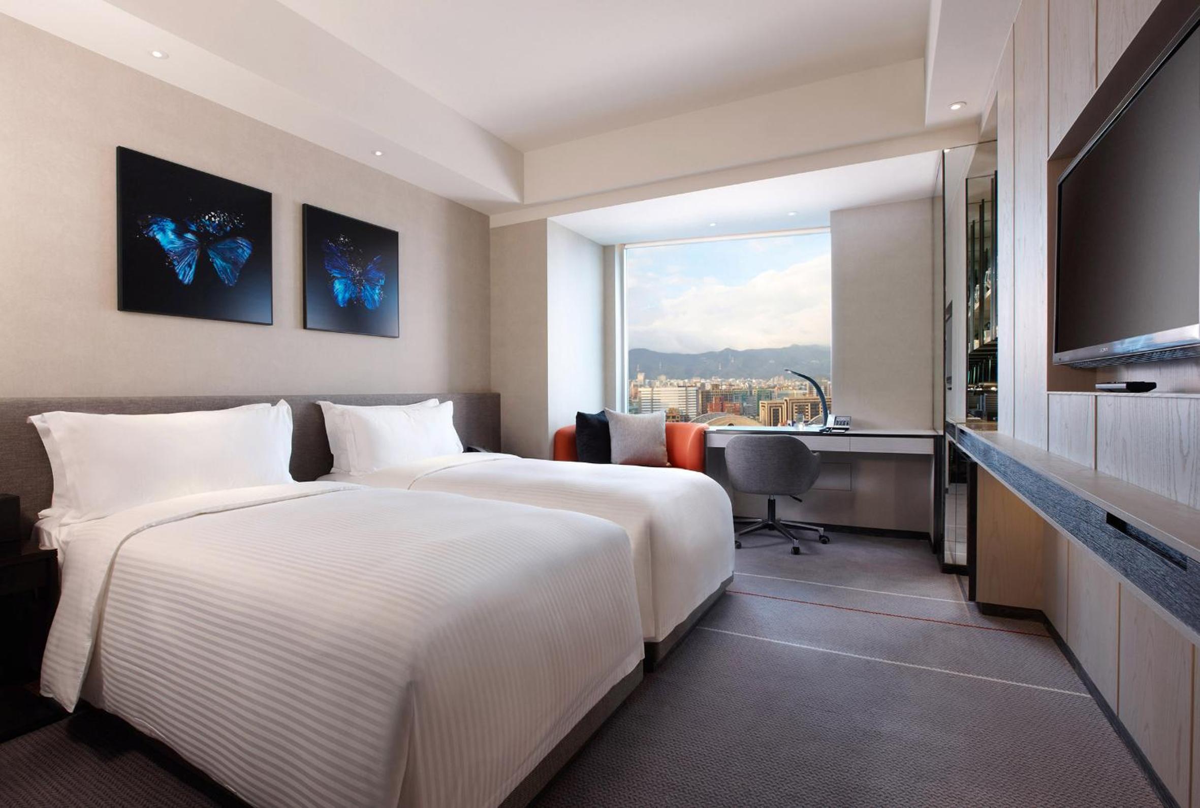 Deluxe Twin Room - Photo 3