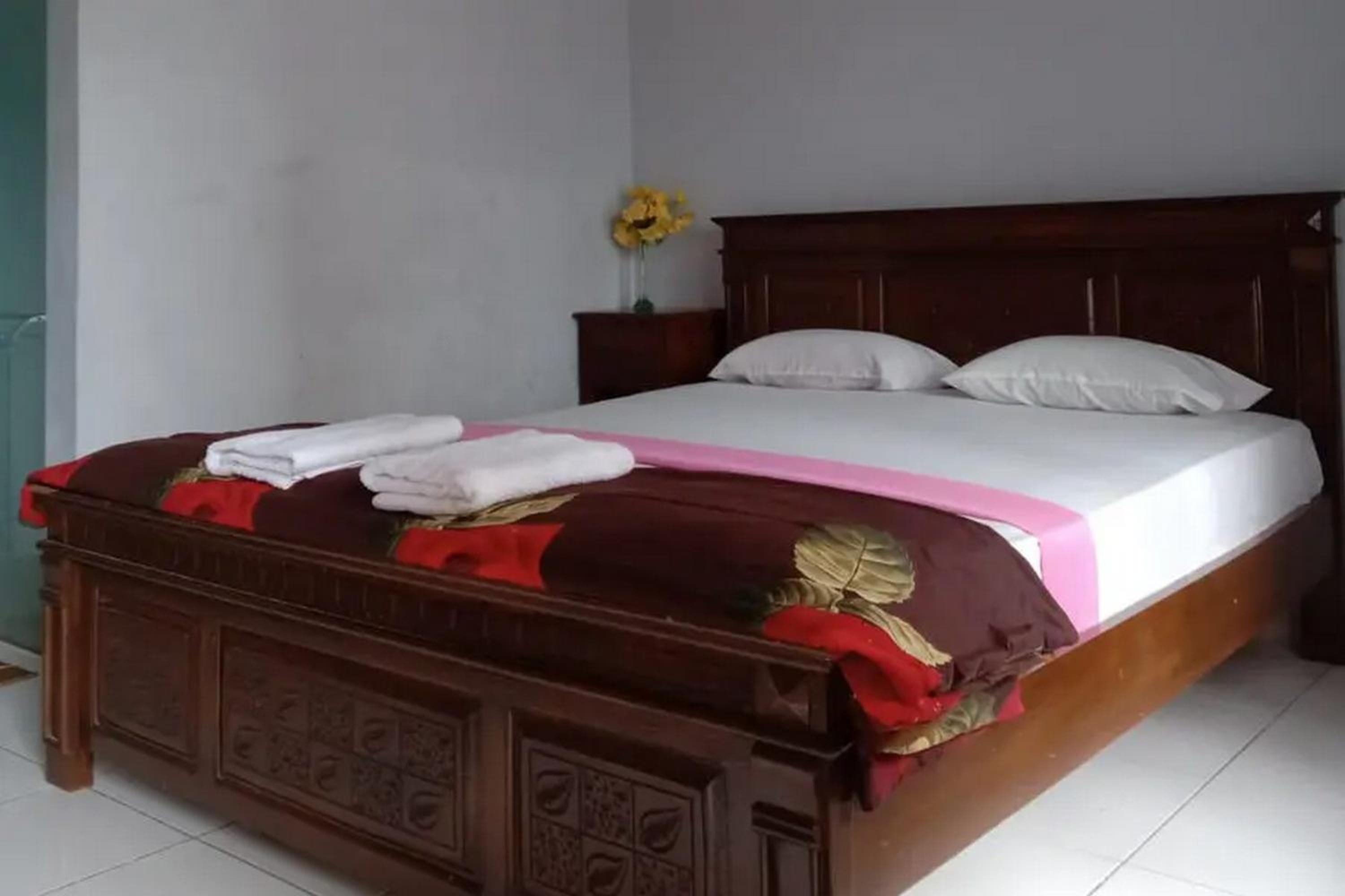 Standard Double Room - Photo 5