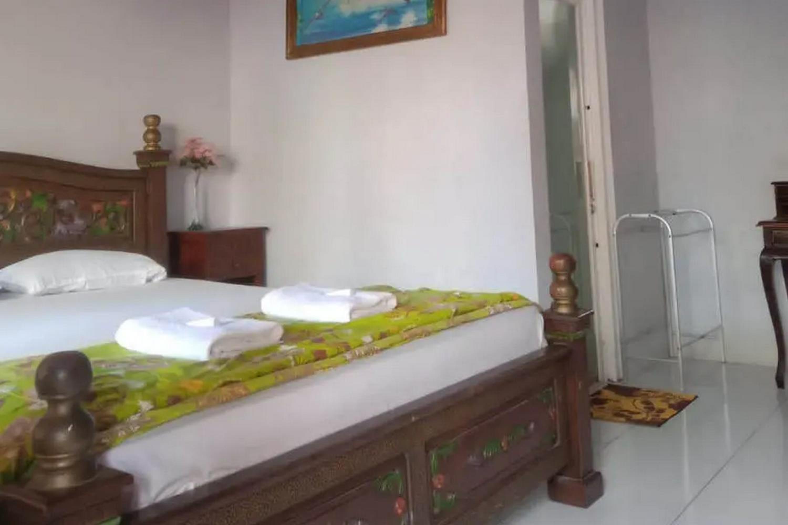 Deluxe Room - Photo 6