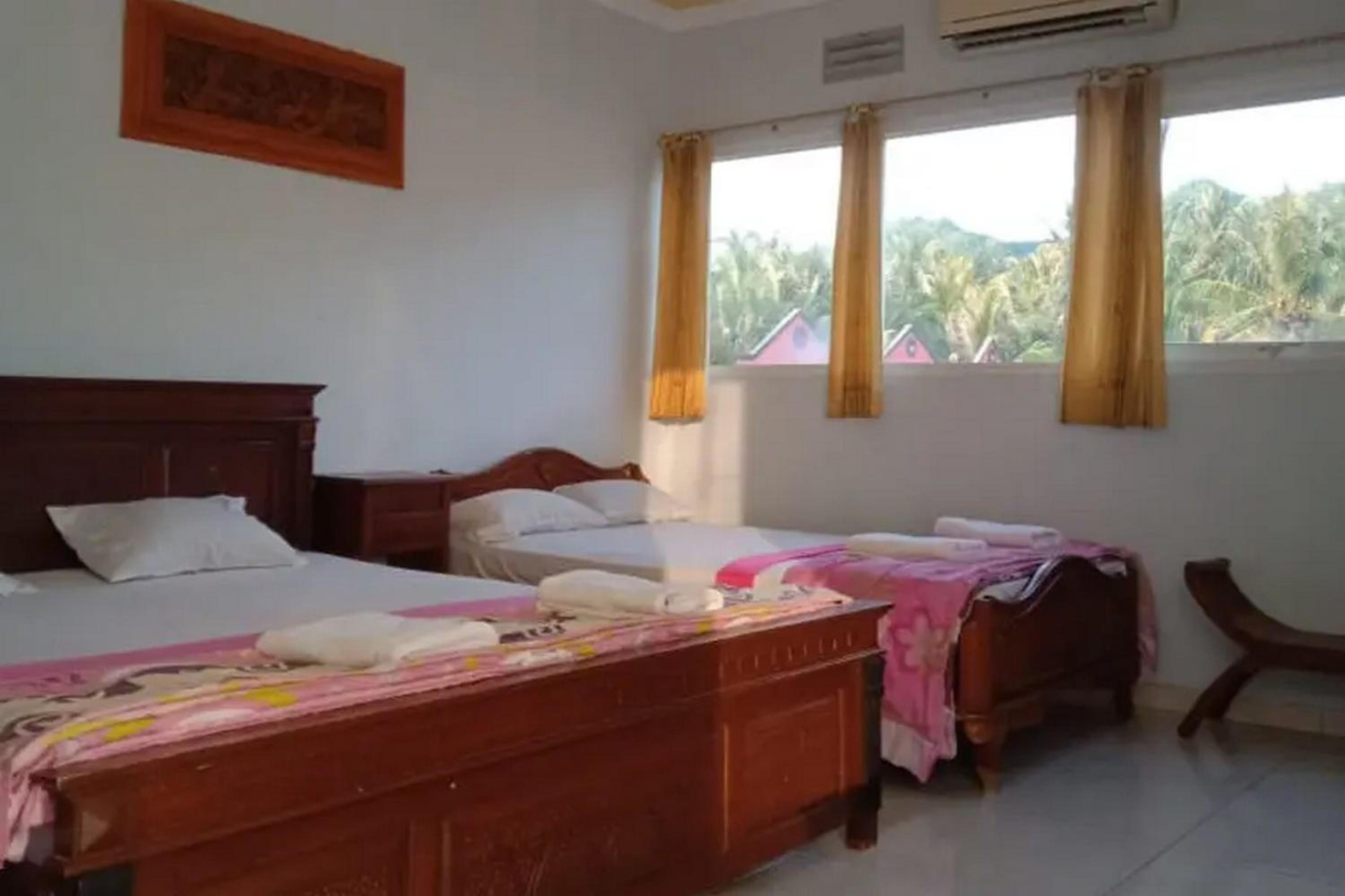 Family Room - Photo 7